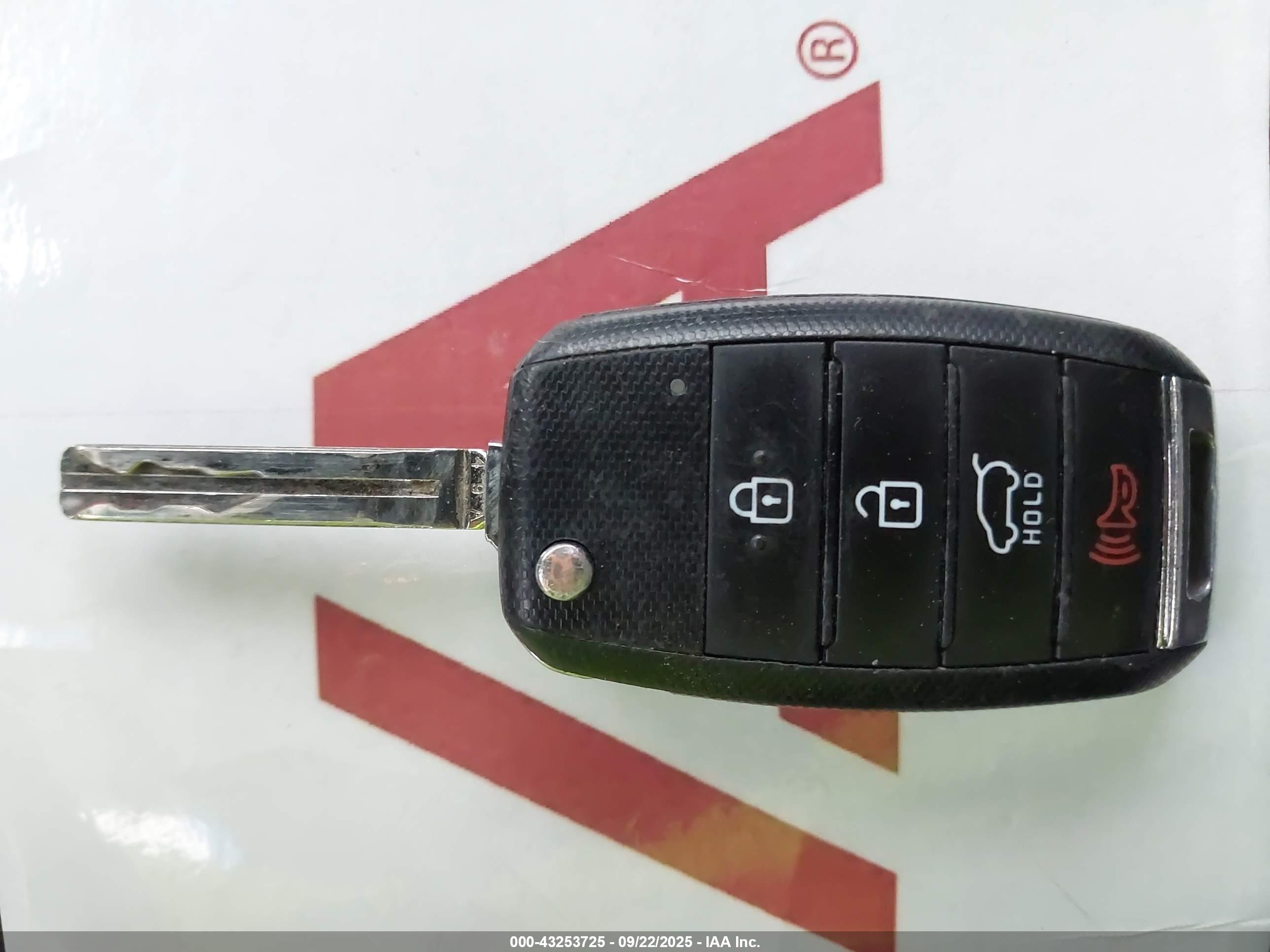KIA SPORTAGE image 11