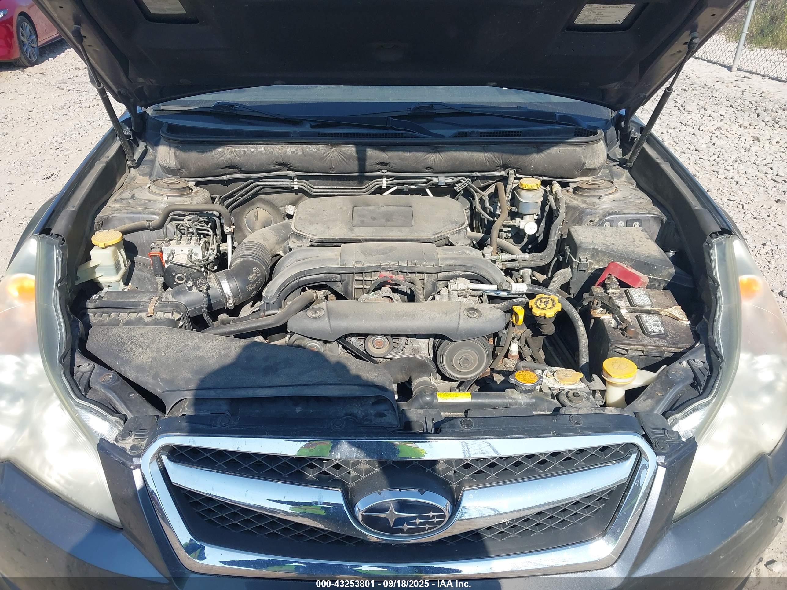 SUBARU LEGACY image 10