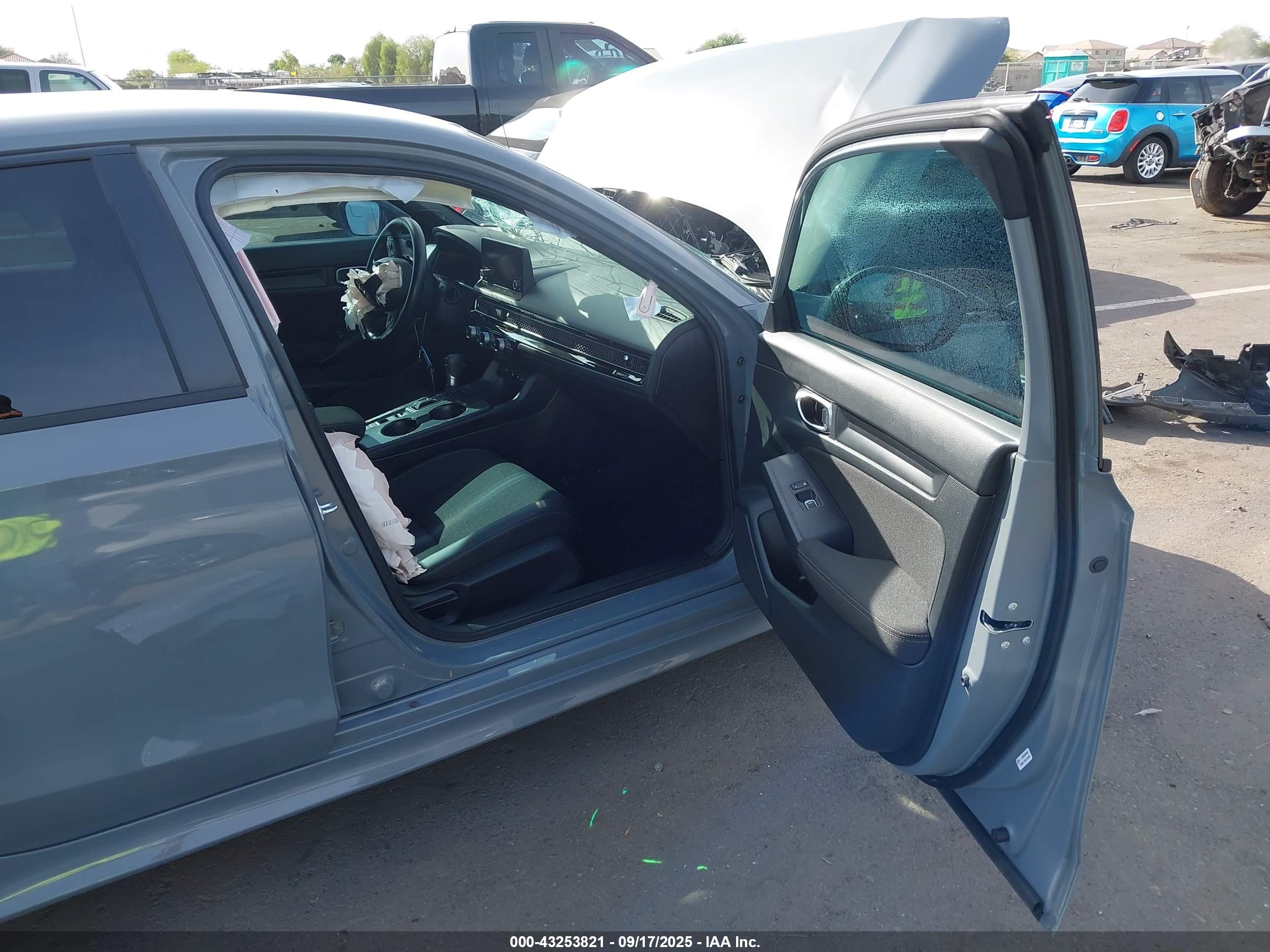 HONDA CIVIC image 5