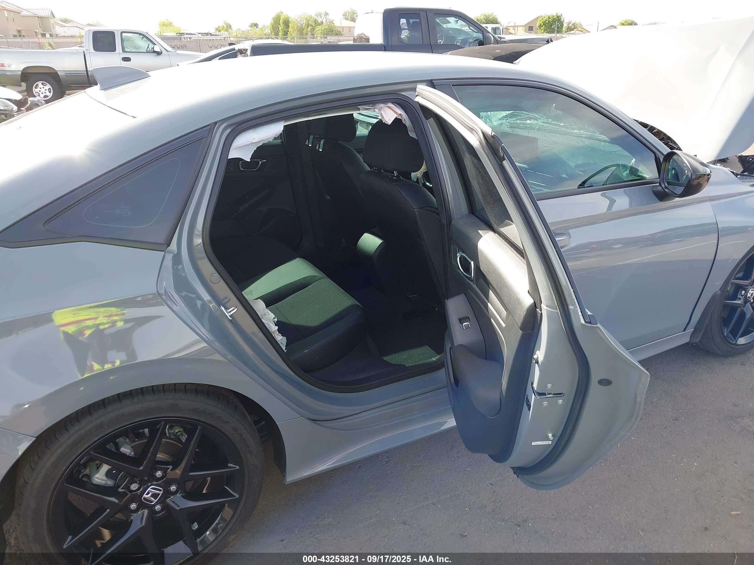 HONDA CIVIC image 8