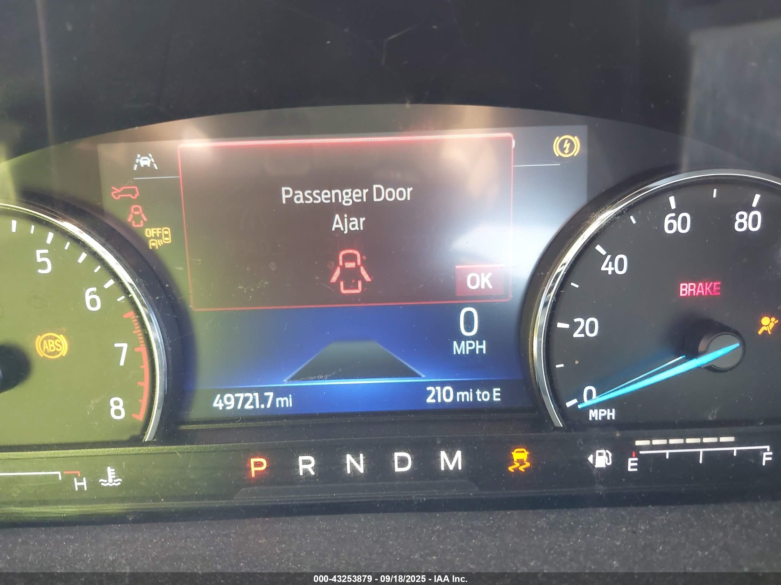 FORD EXPLORER image 7