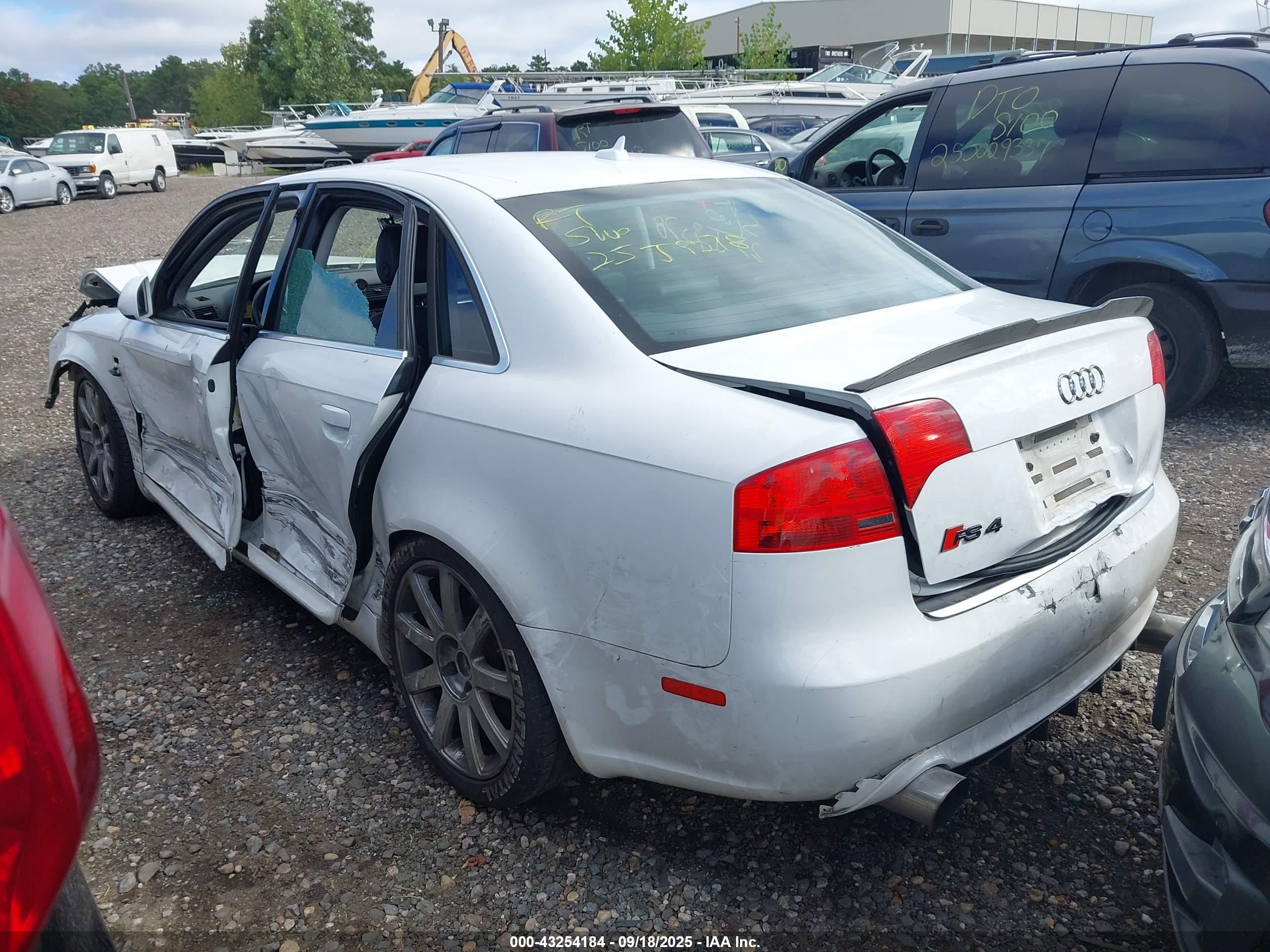 AUDI A4 image 3