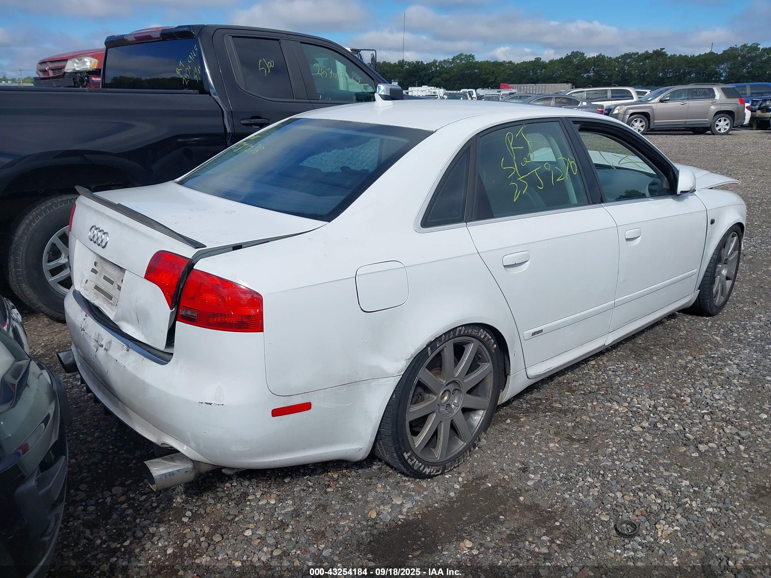 AUDI A4 image 4
