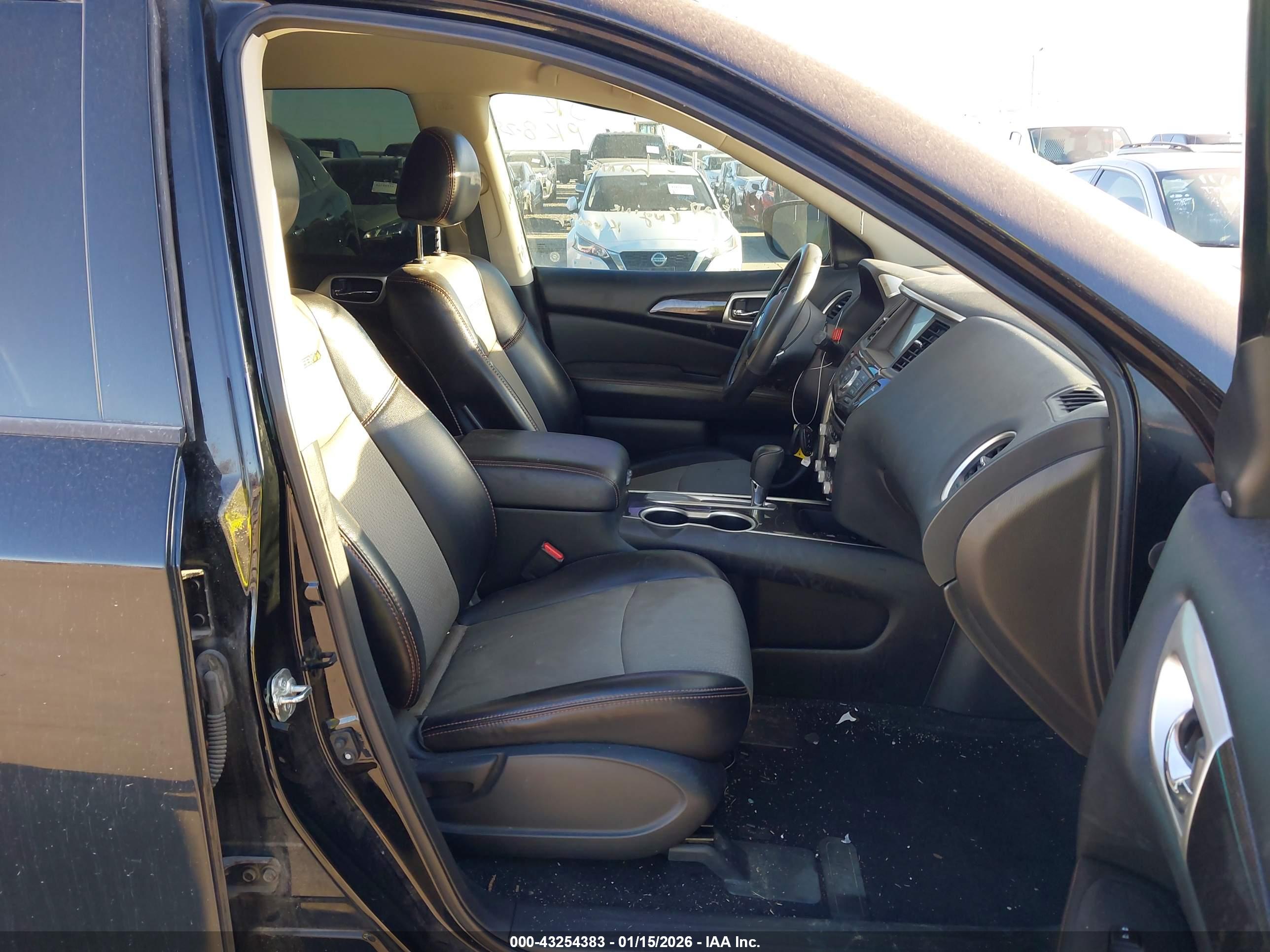 NISSAN PATHFINDER image 5