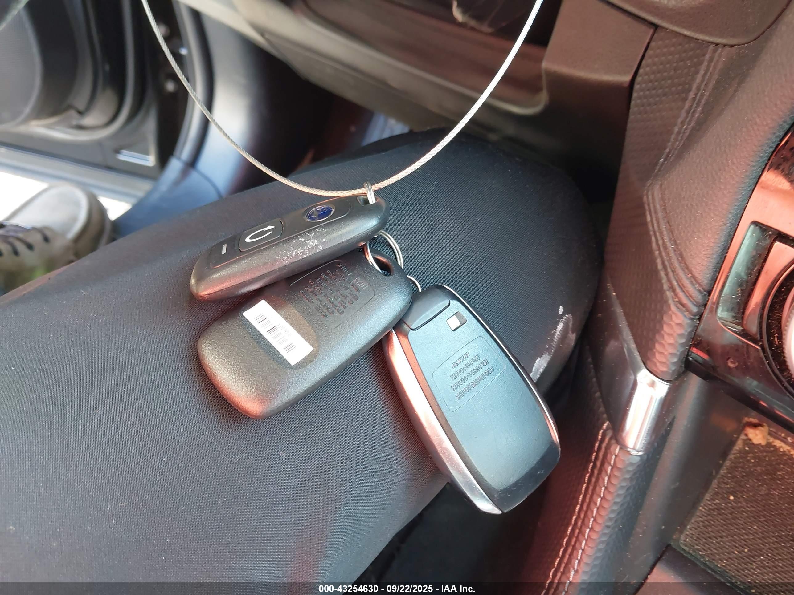 SUBARU FORESTER image 11