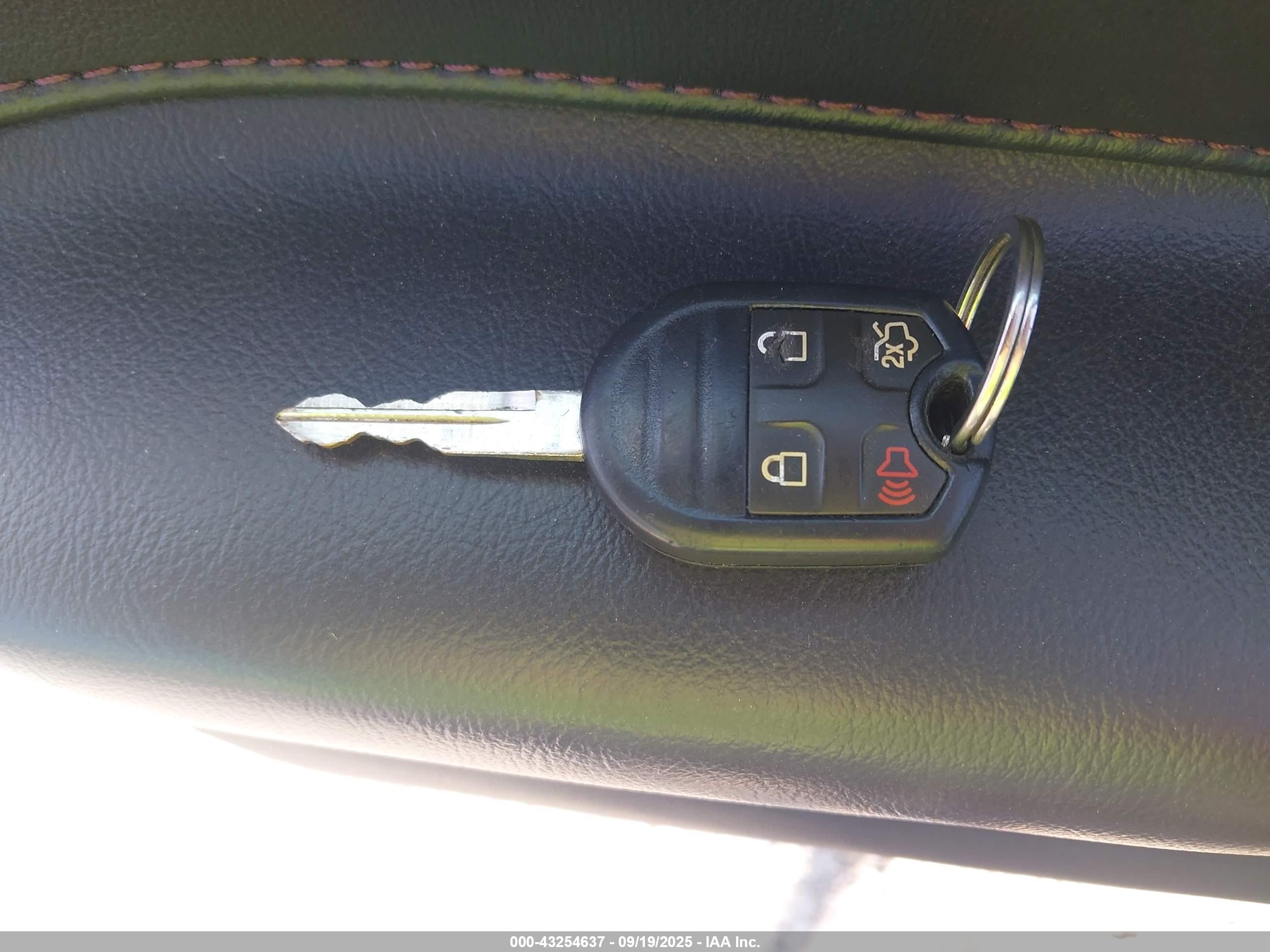 FORD EDGE image 11