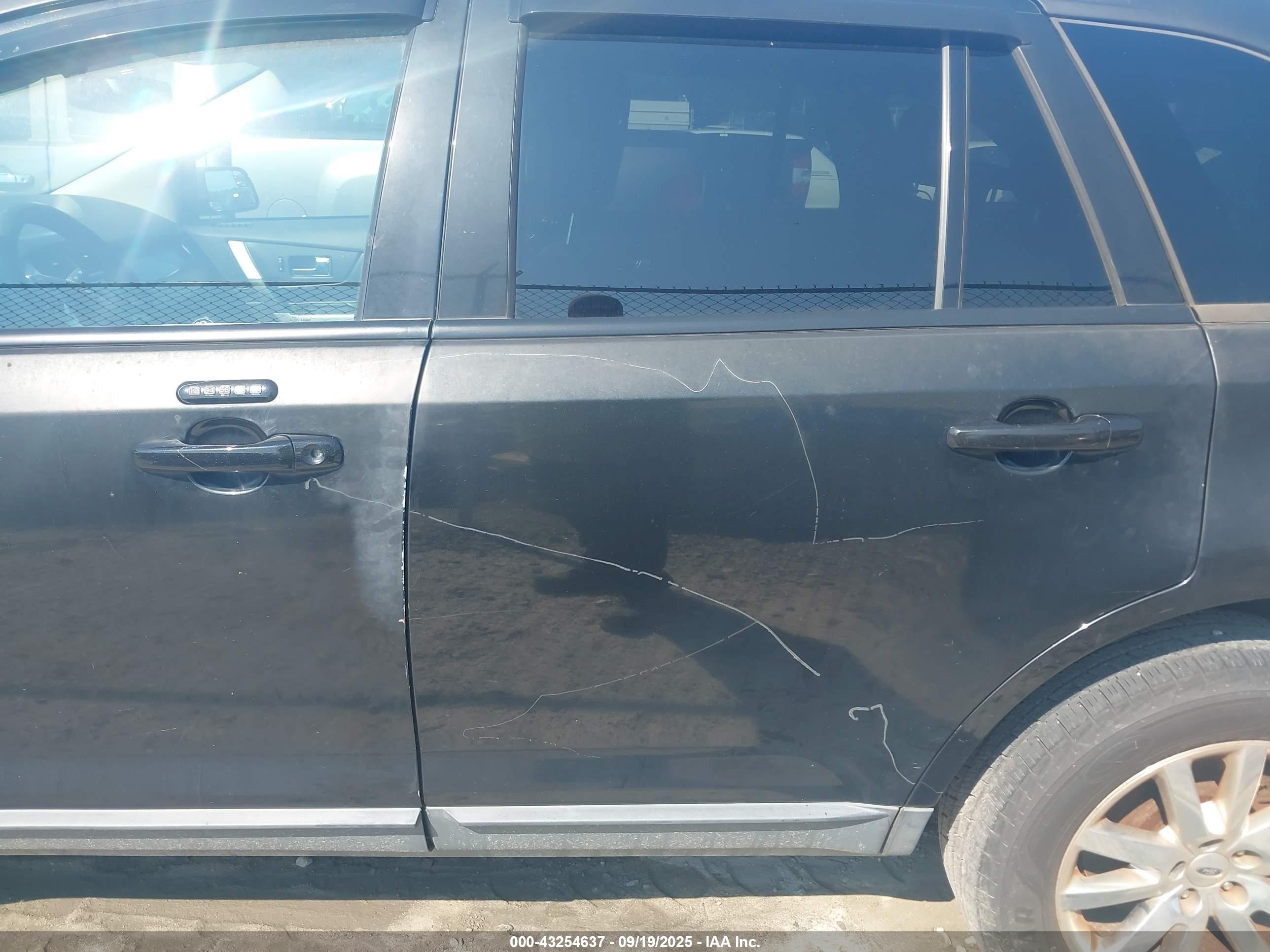 FORD EDGE image 6