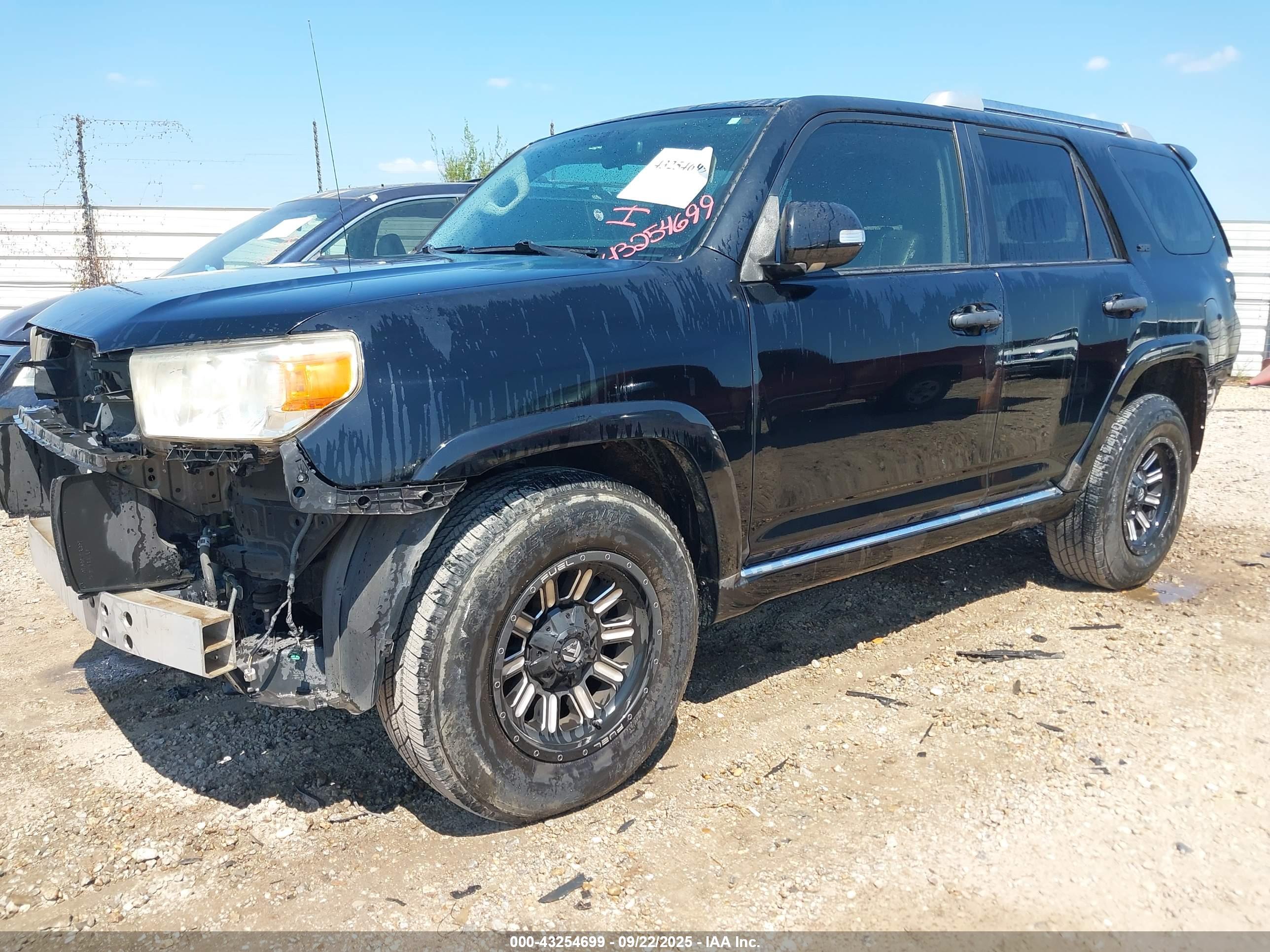 TOYOTA 4RUNNER image 2
