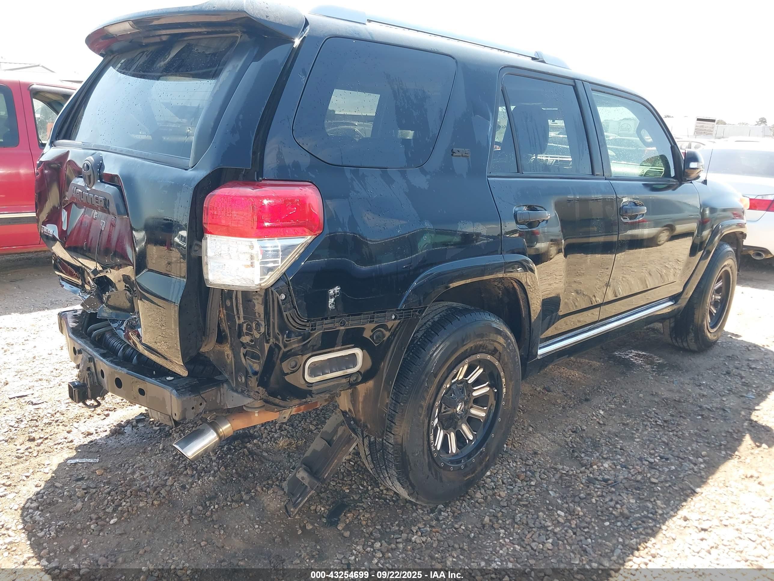 TOYOTA 4RUNNER image 4