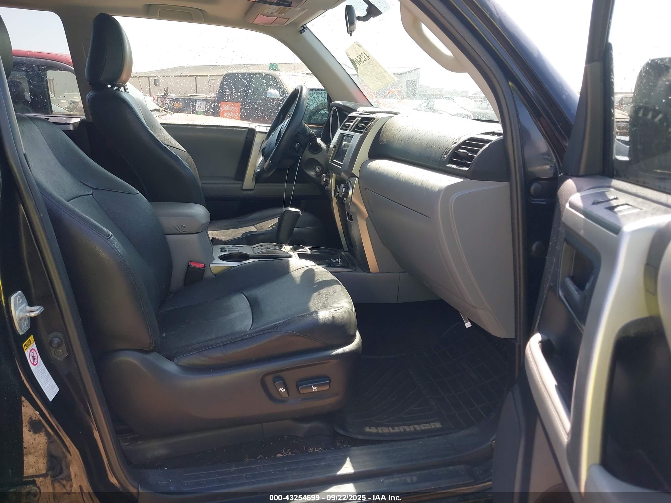 TOYOTA 4RUNNER image 5