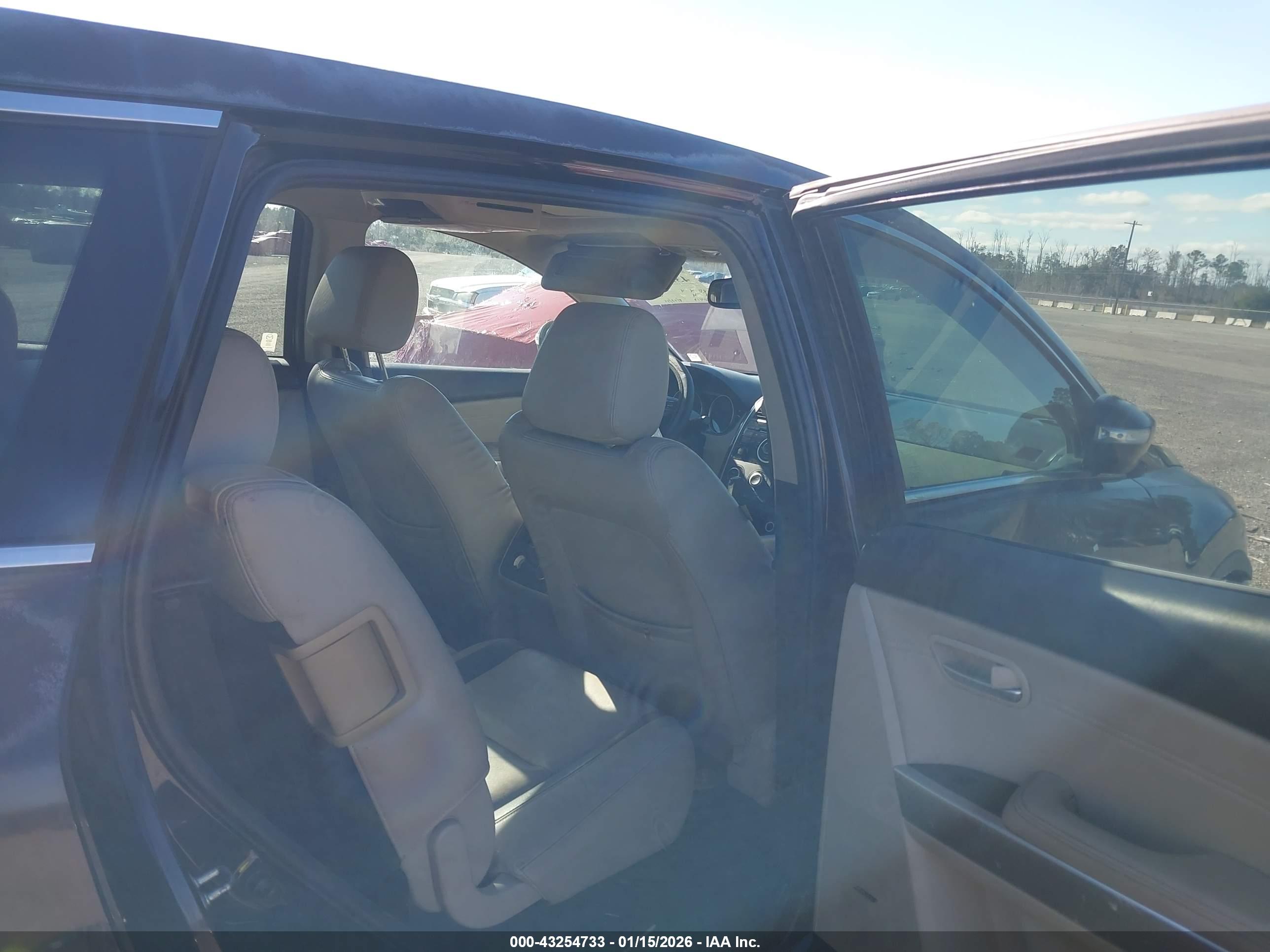 MAZDA CX-9 image 8