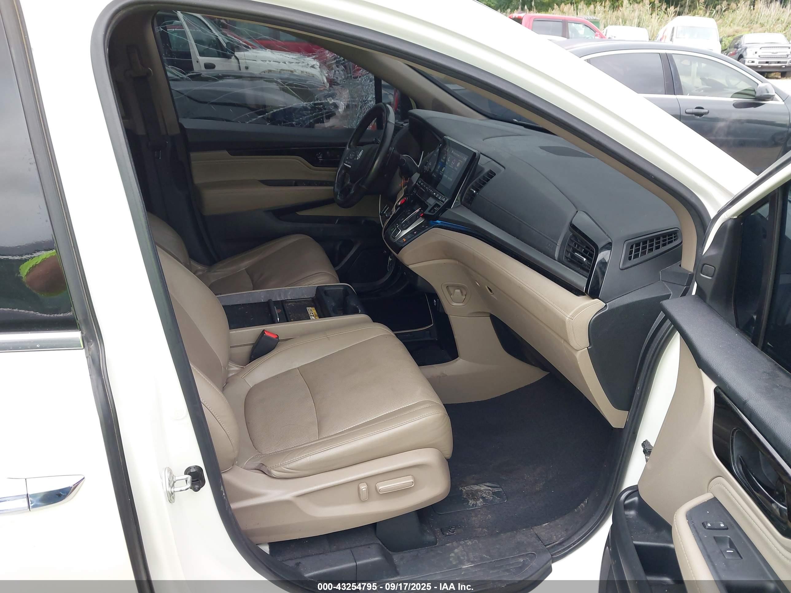 HONDA ODYSSEY image 5