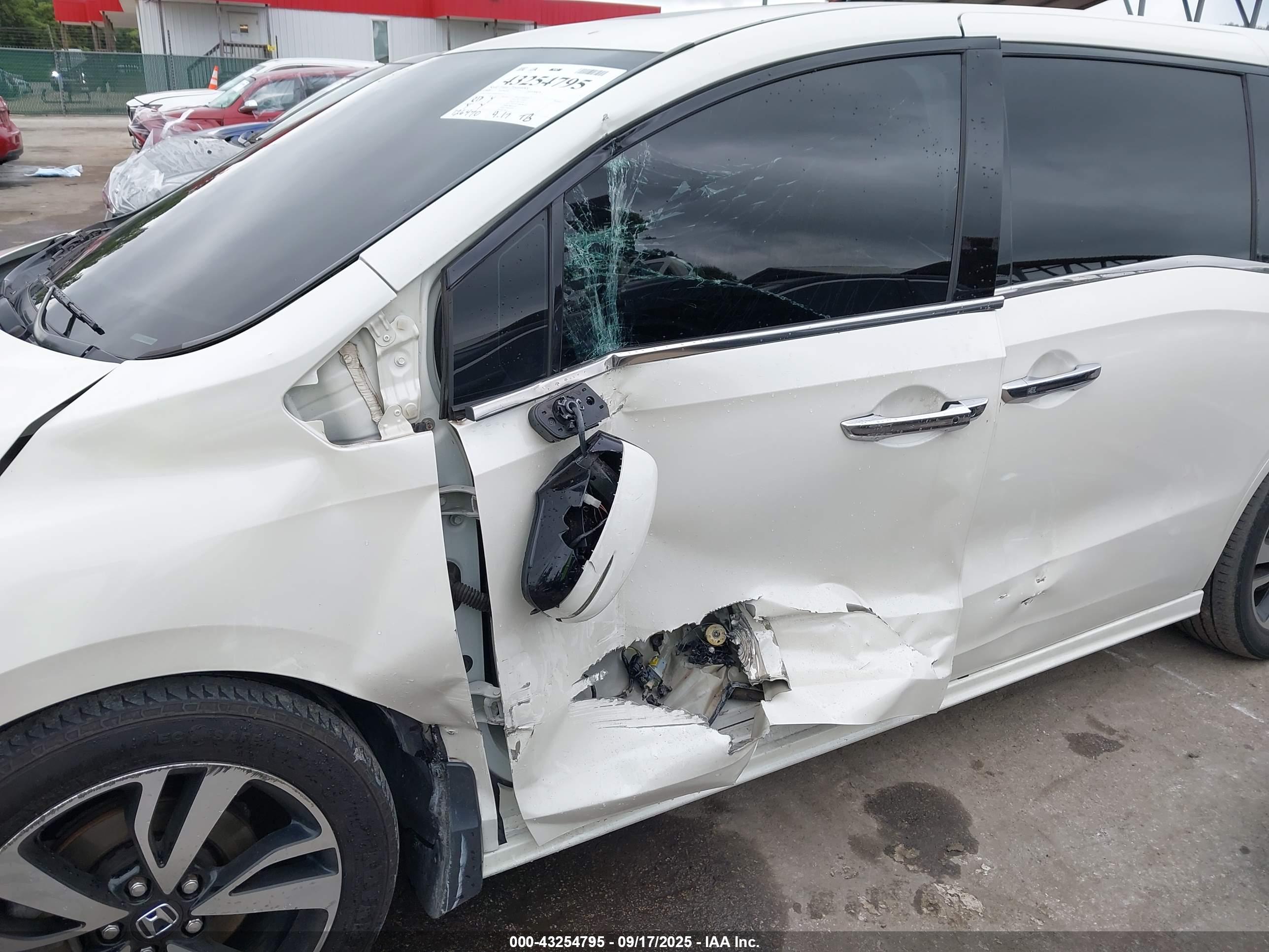 HONDA ODYSSEY image 6