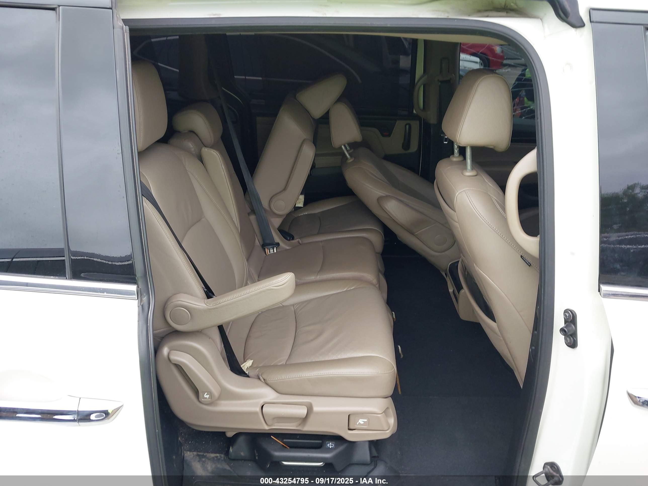 HONDA ODYSSEY image 8