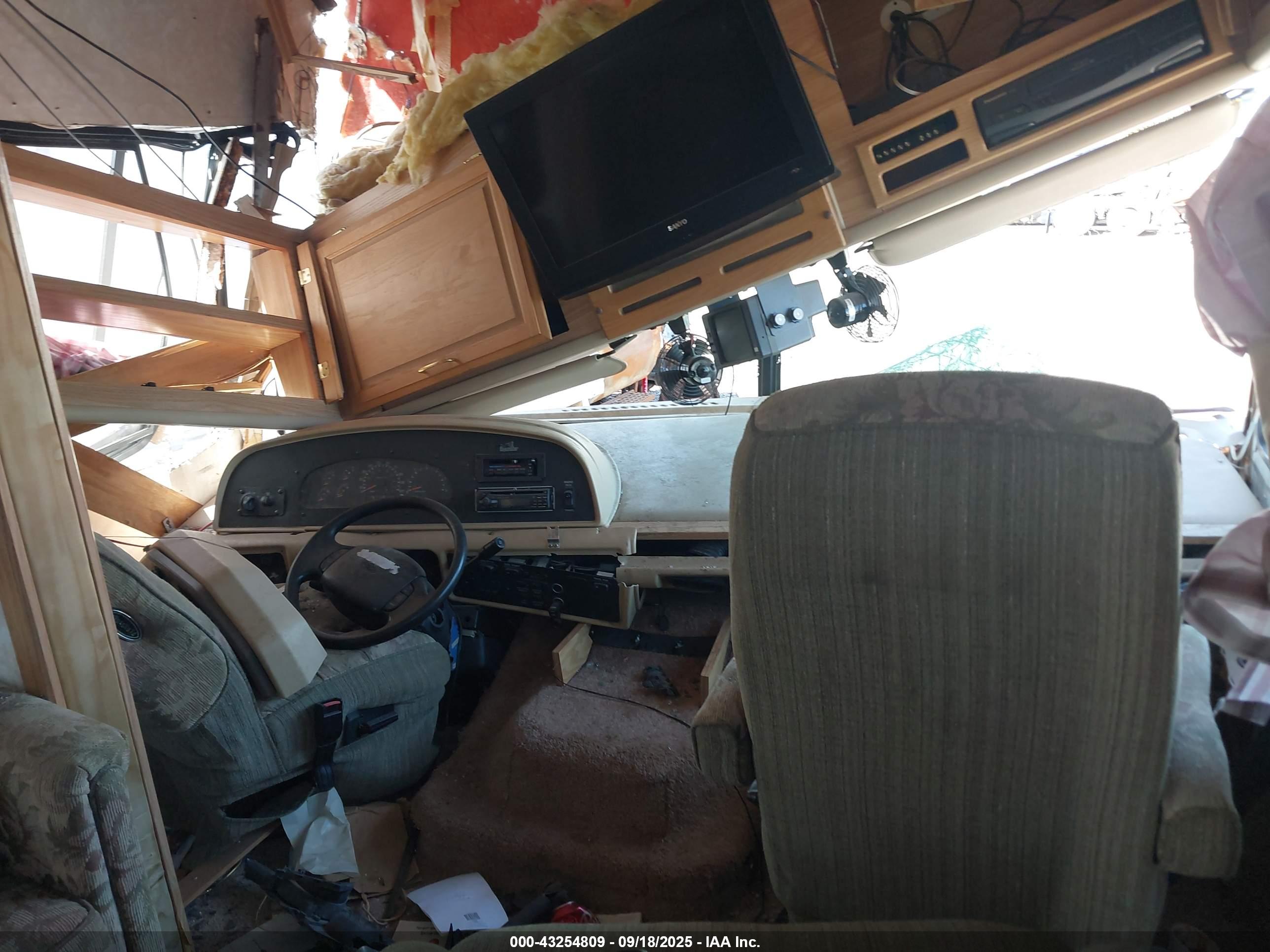 FORD F550 image 5