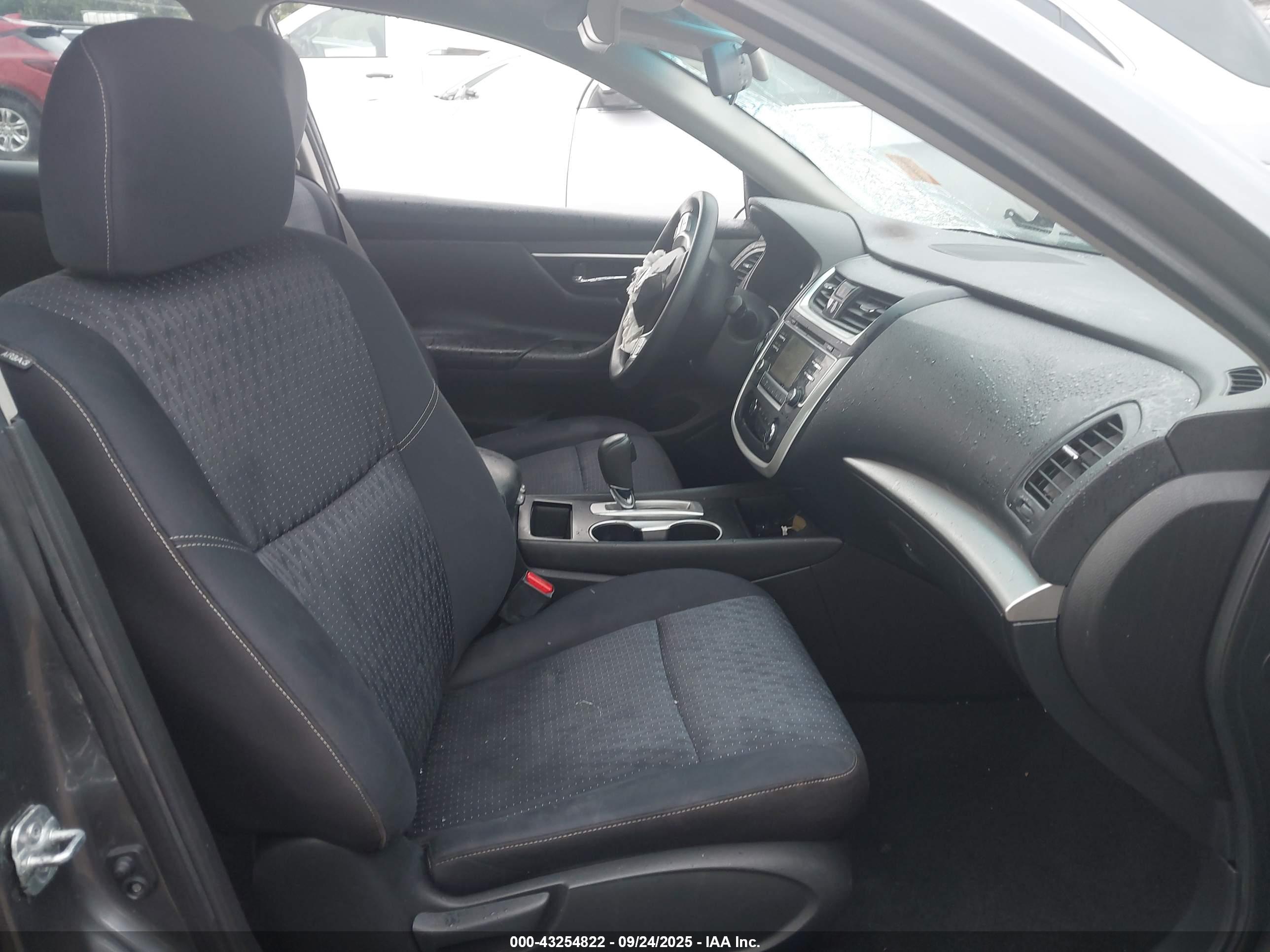 NISSAN ALTIMA image 5