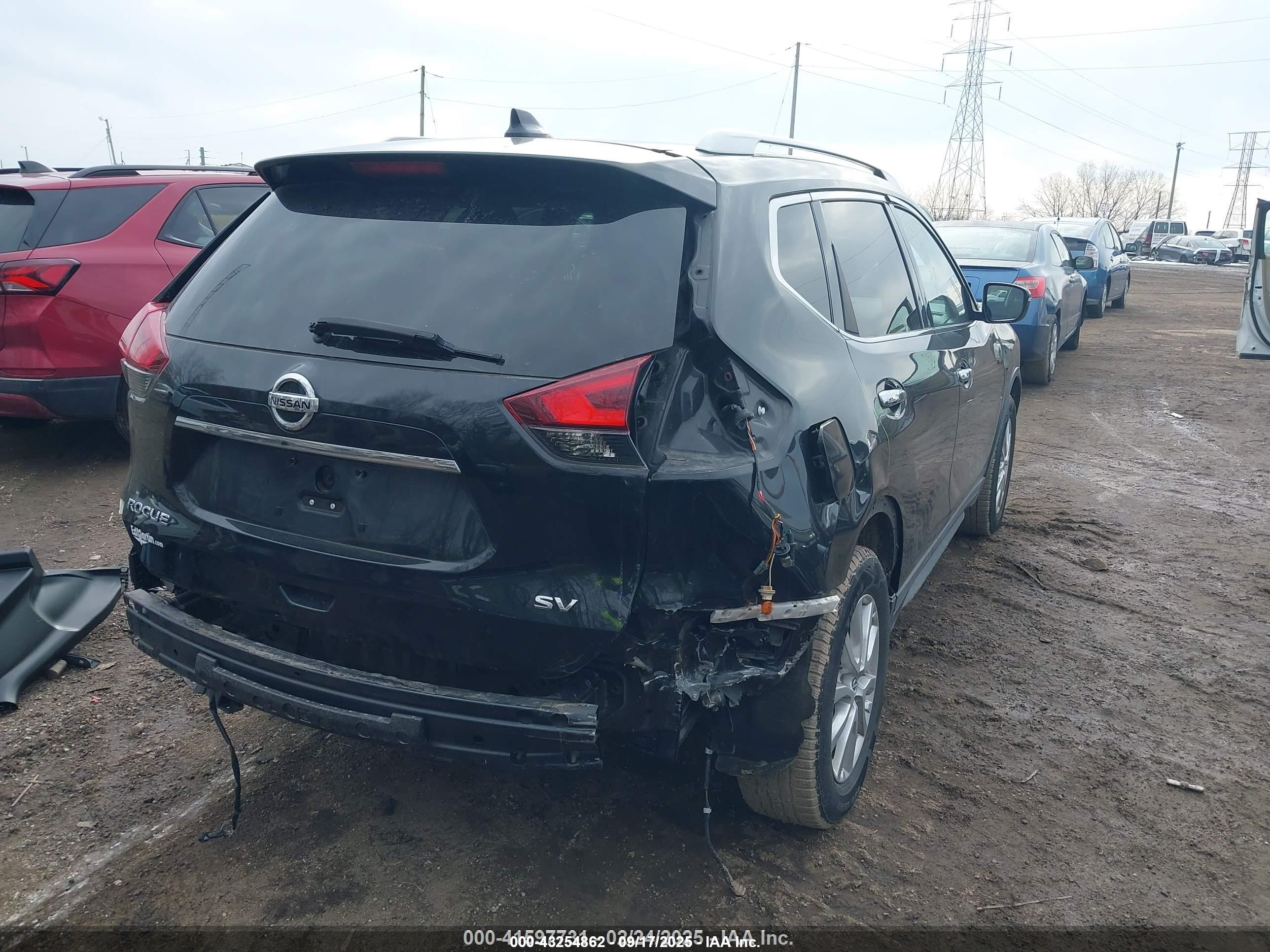 NISSAN ROGUE image 4