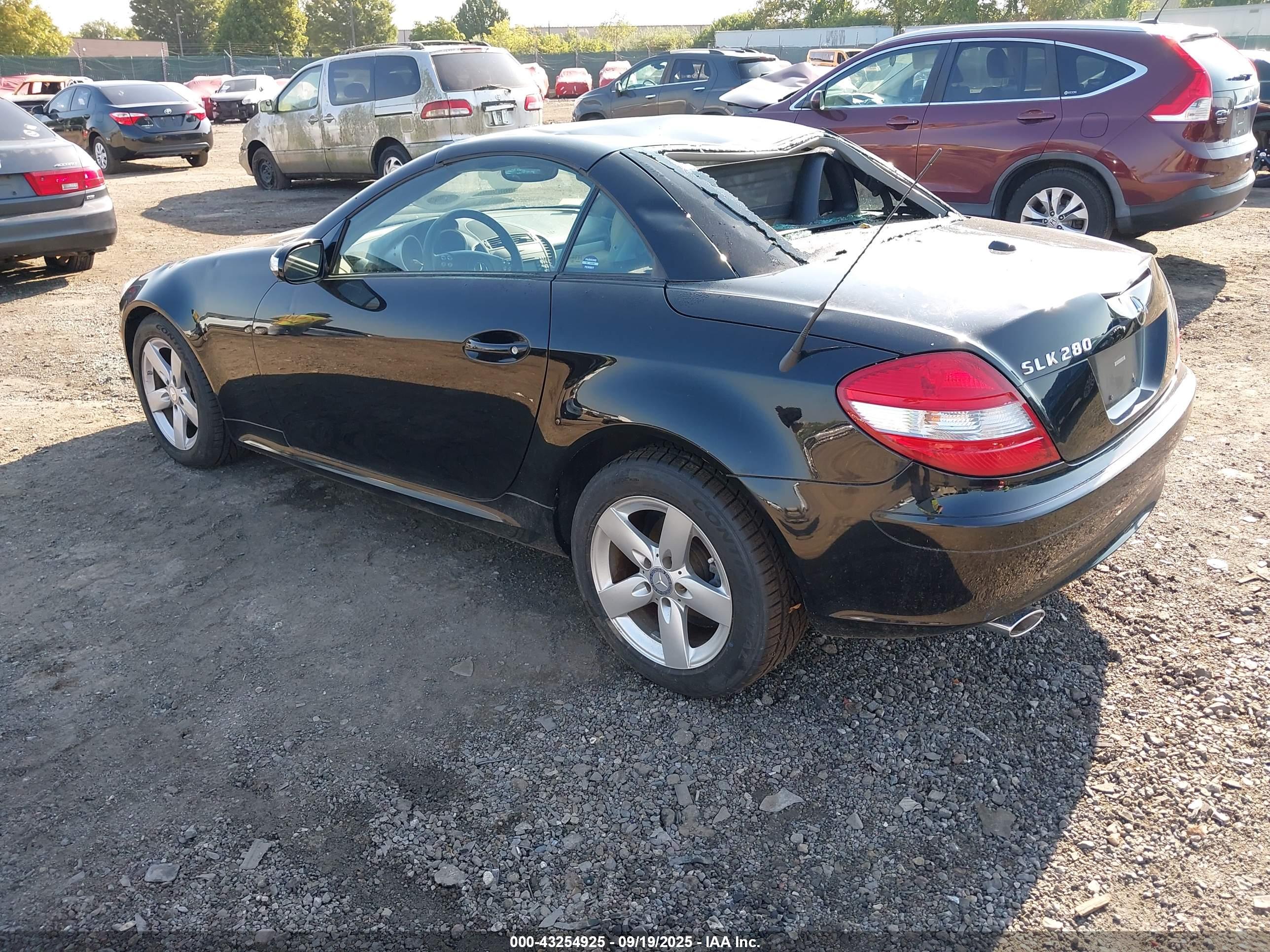MERCEDES-BENZ SLK image 3