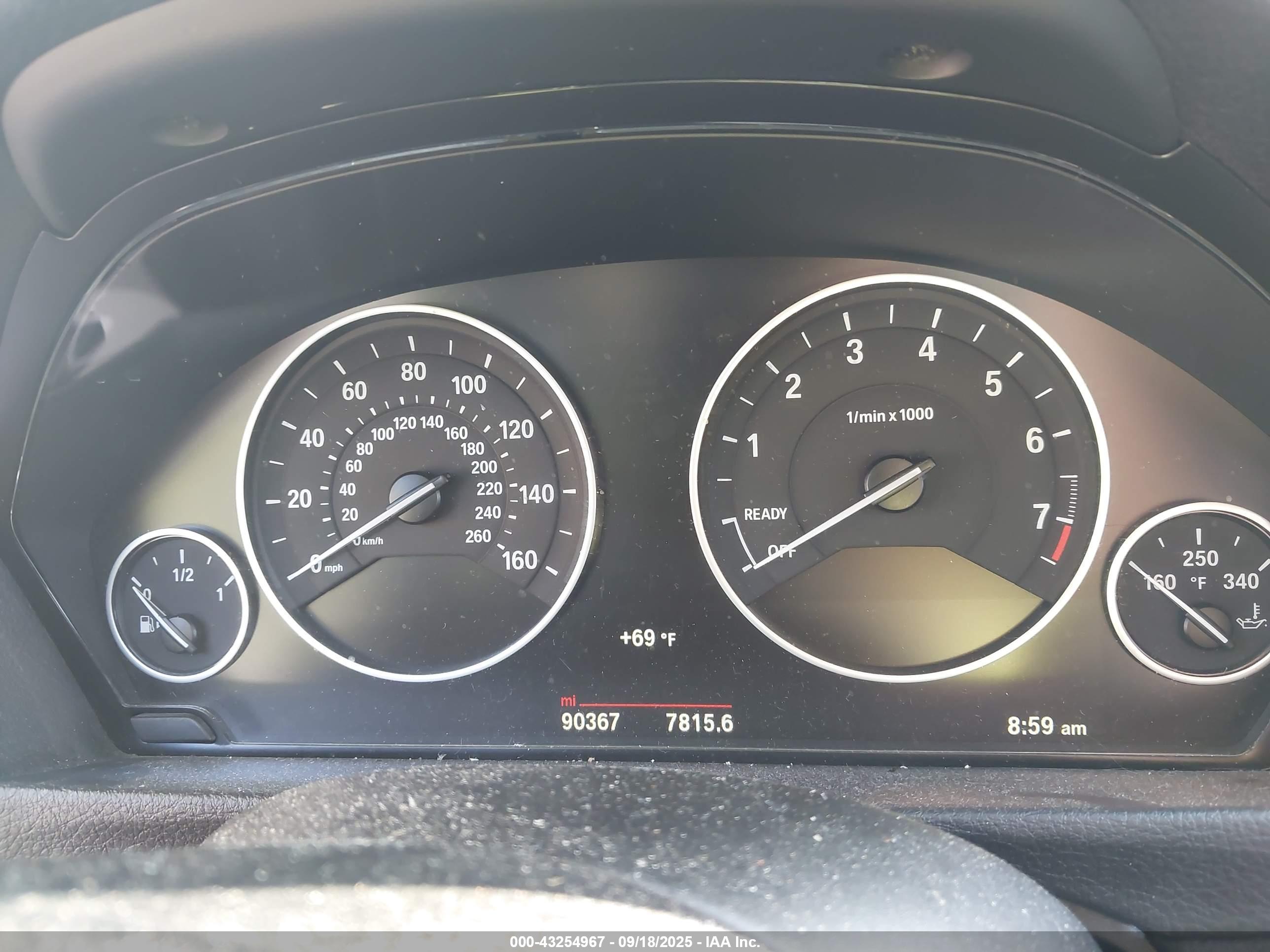 BMW 320I image 7