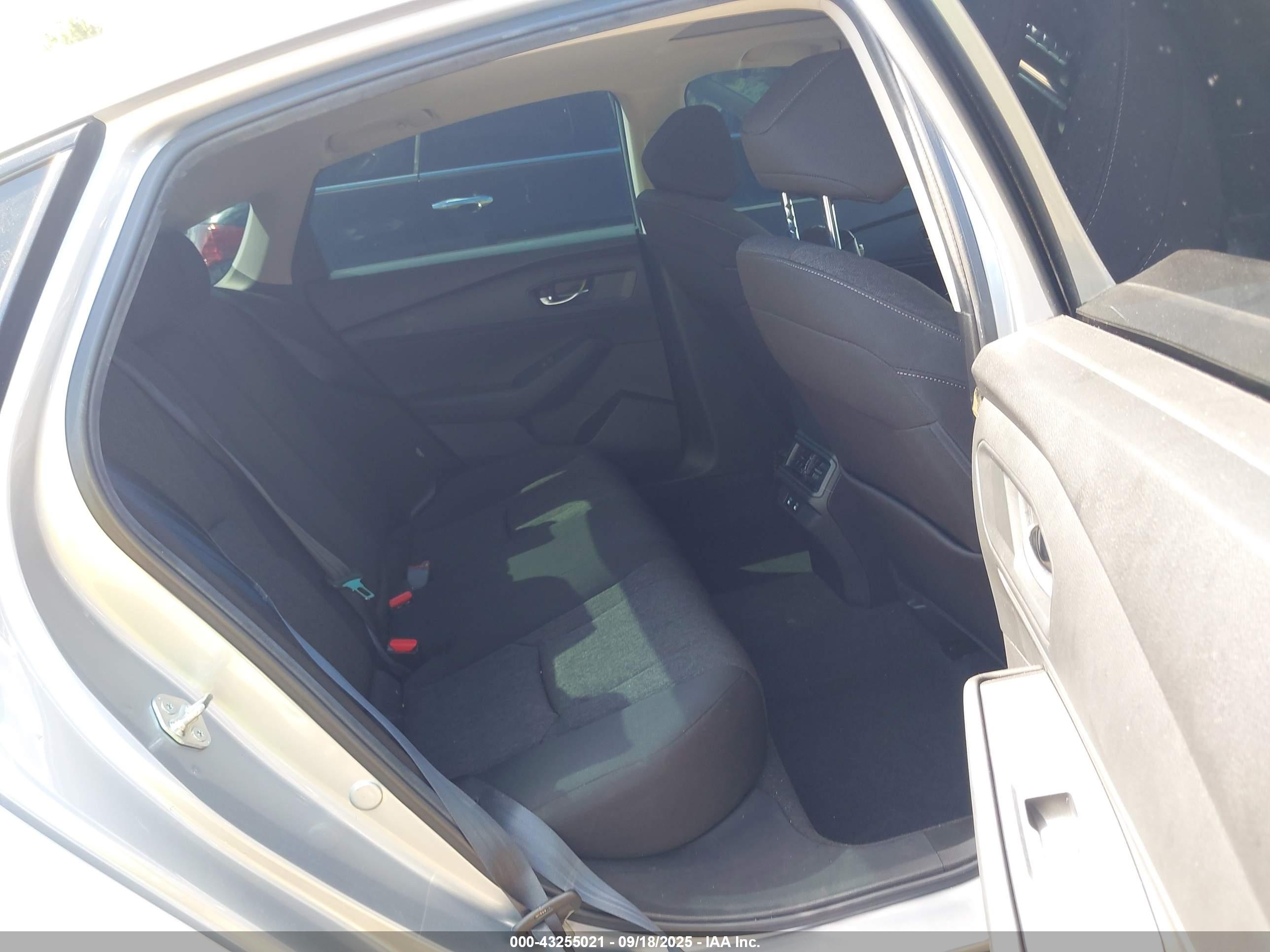 HONDA ACCORD image 8