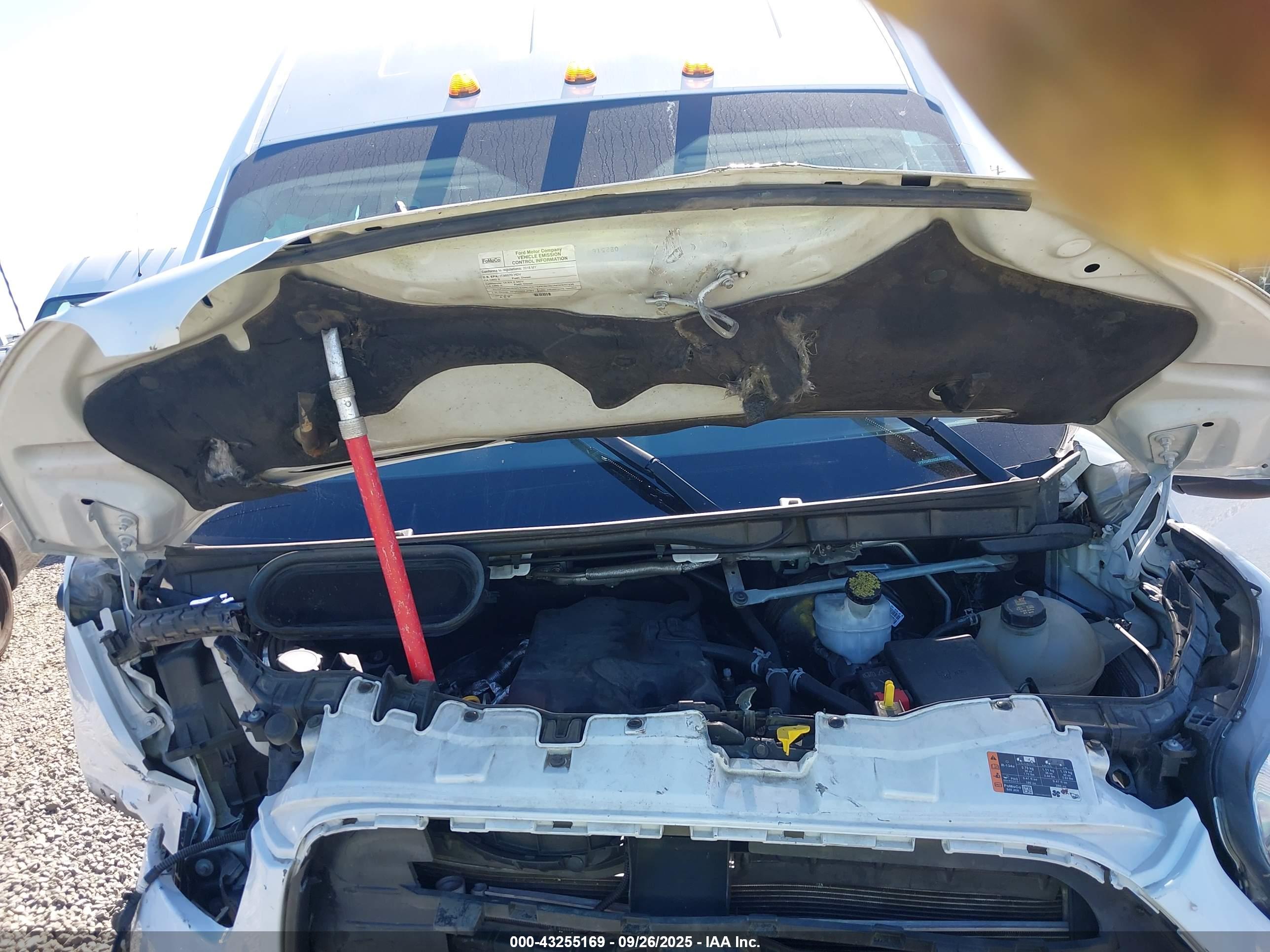FORD TRANSIT-350 image 10
