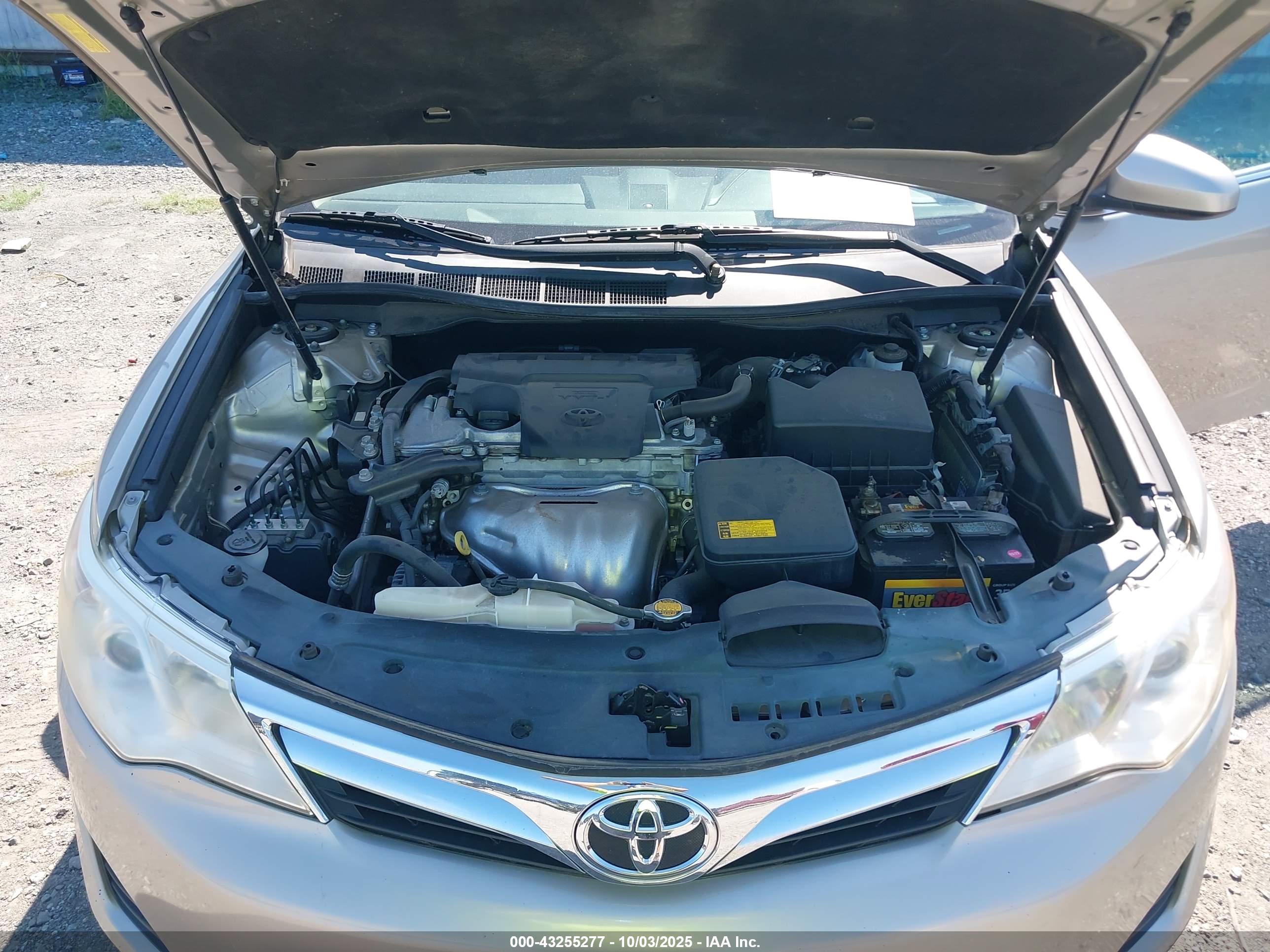 TOYOTA CAMRY image 10