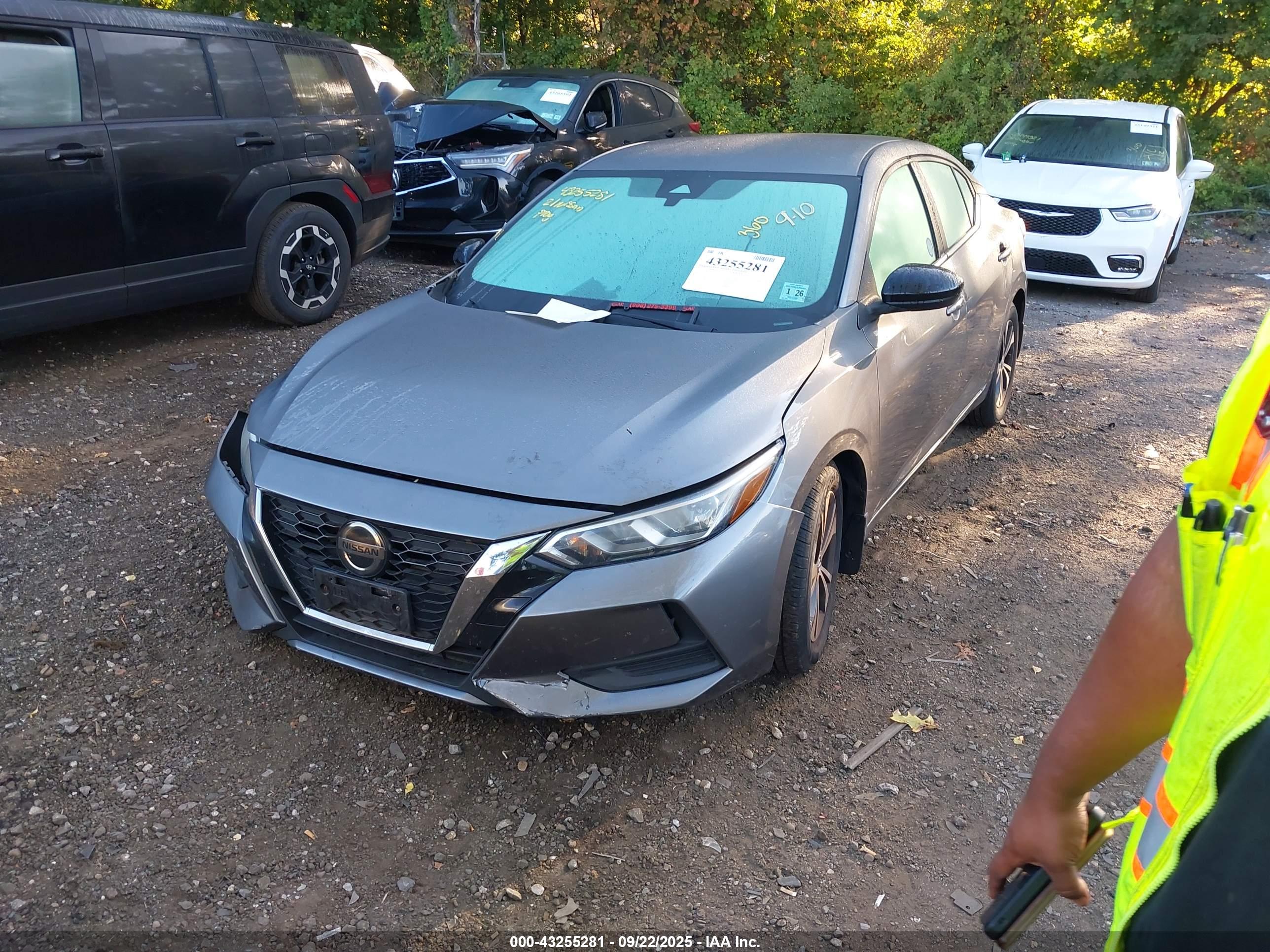 NISSAN SENTRA image 2