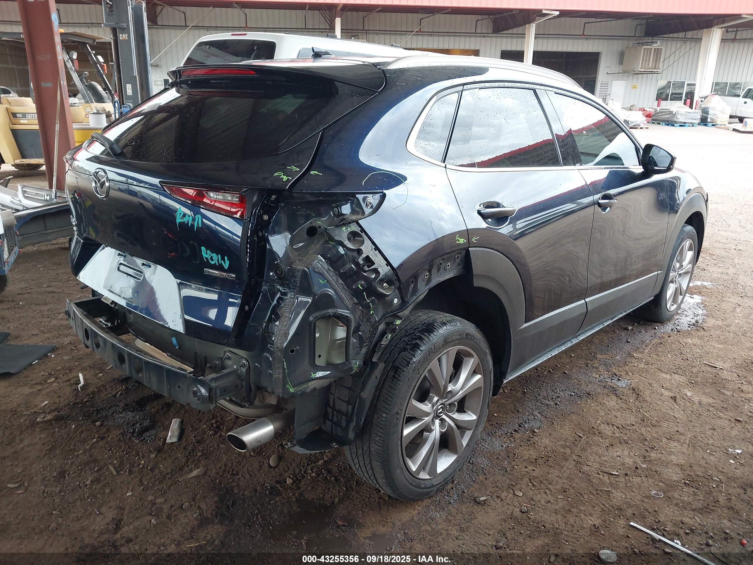 MAZDA CX-30 image 4