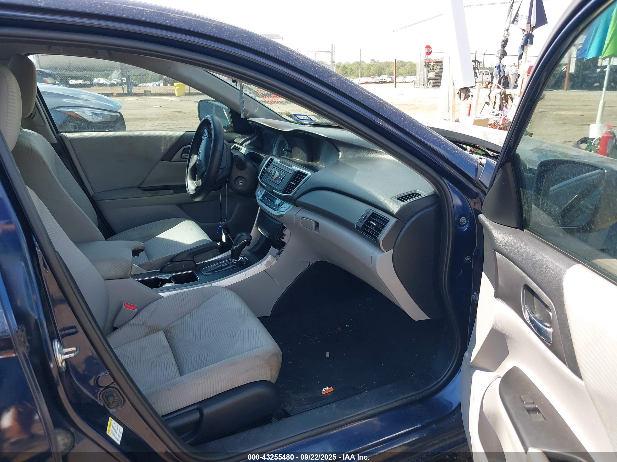 HONDA ACCORD image 5