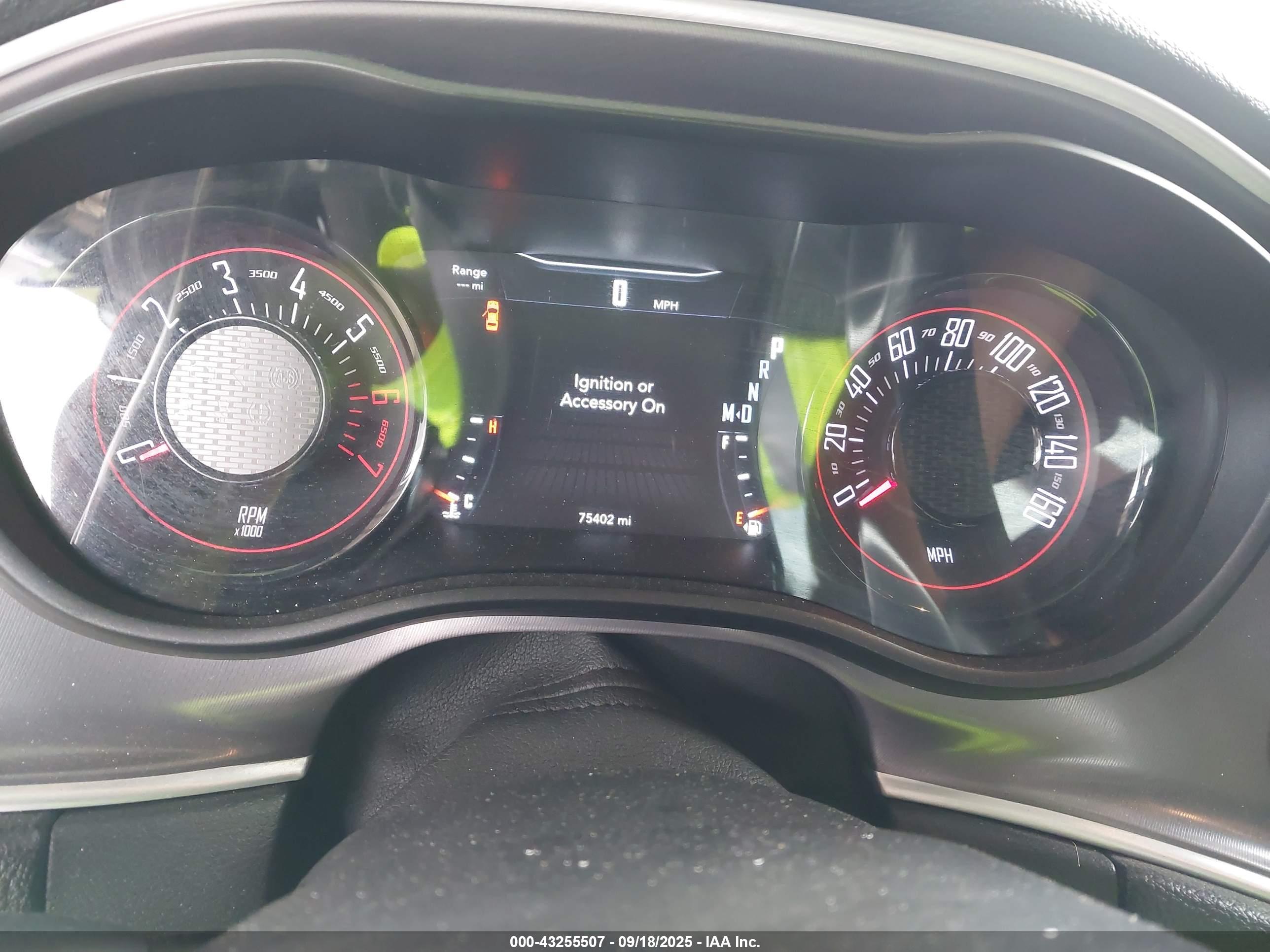 DODGE CHALLENGER image 7