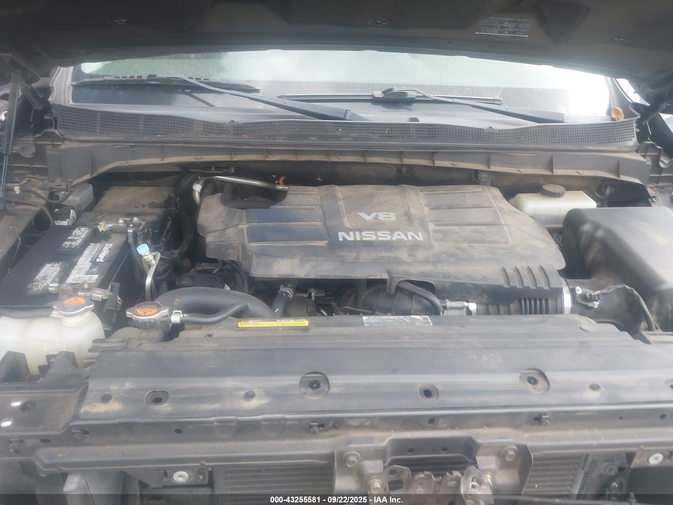 NISSAN TITAN image 10