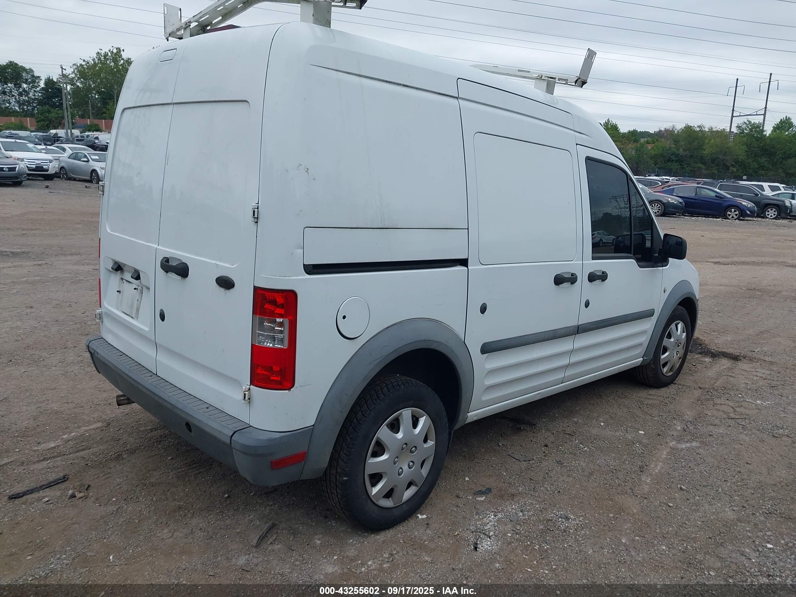 FORD TRANSIT image 4