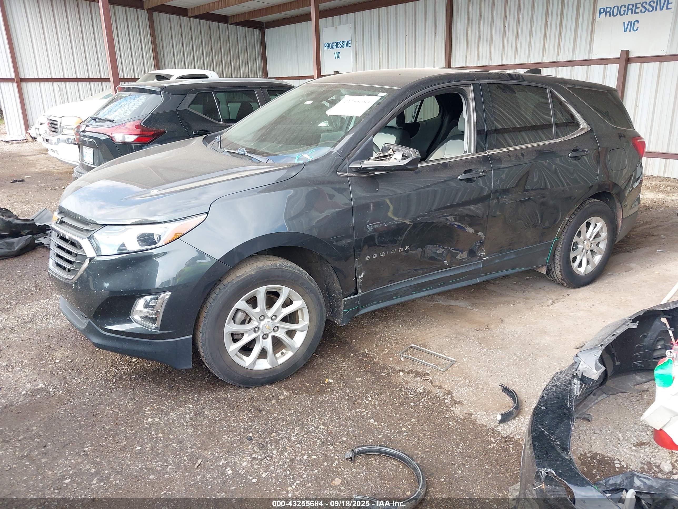 CHEVROLET EQUINOX image 2