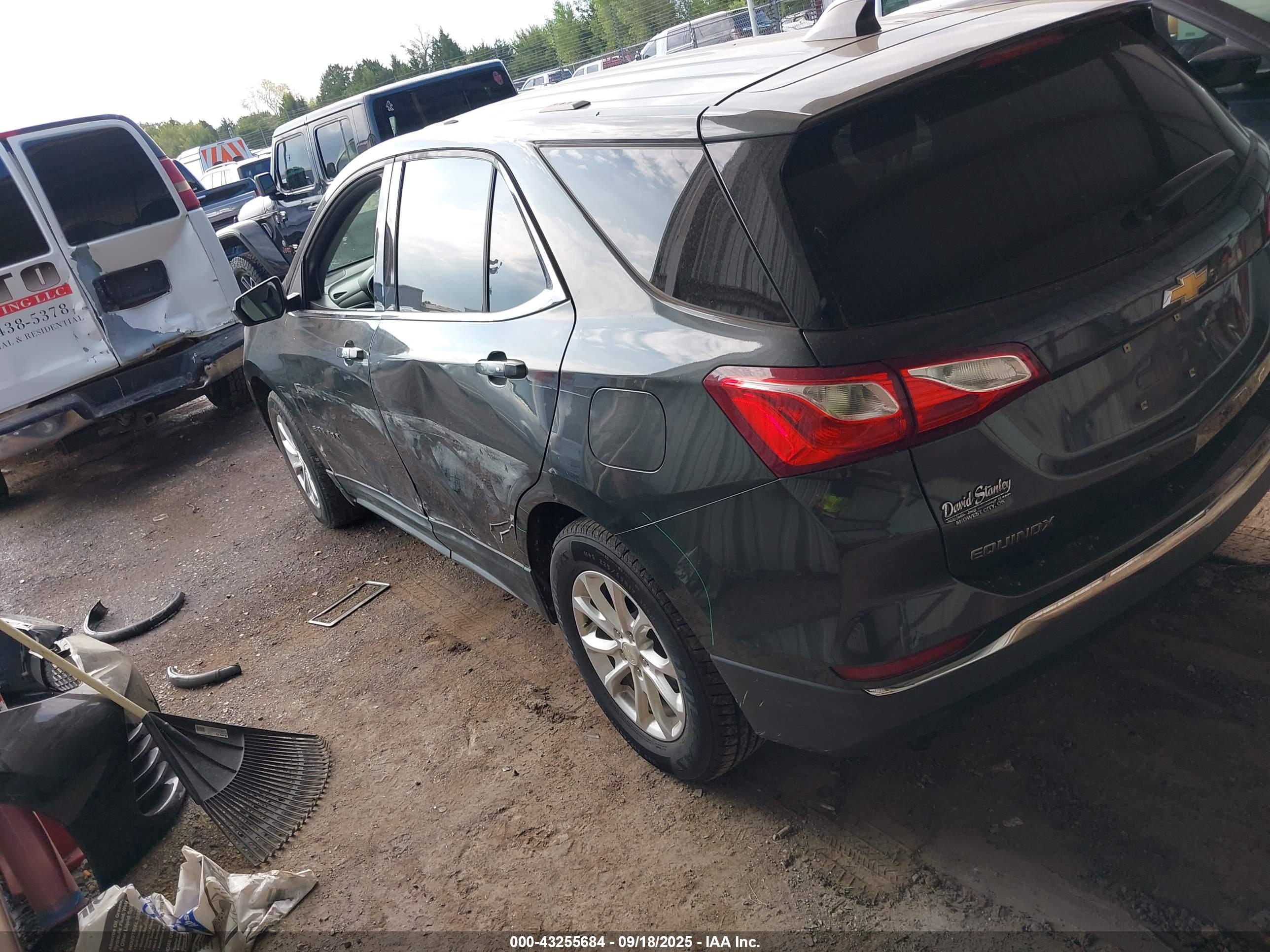 CHEVROLET EQUINOX image 3