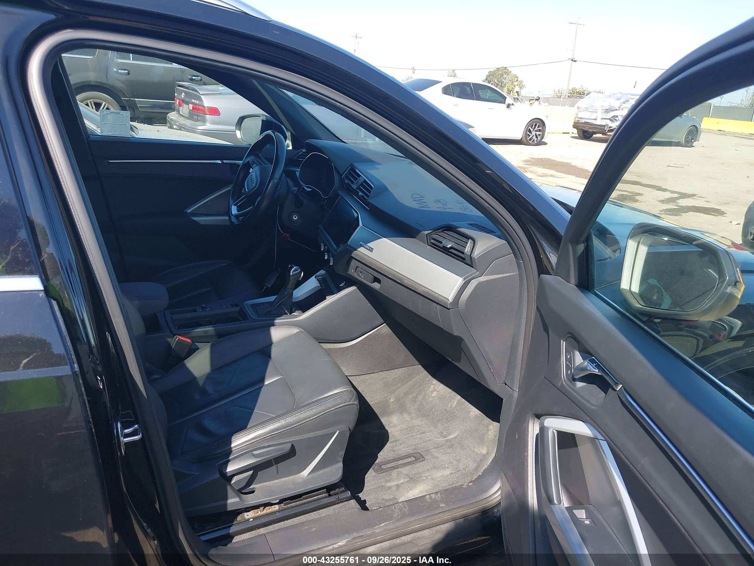 AUDI Q3 image 5