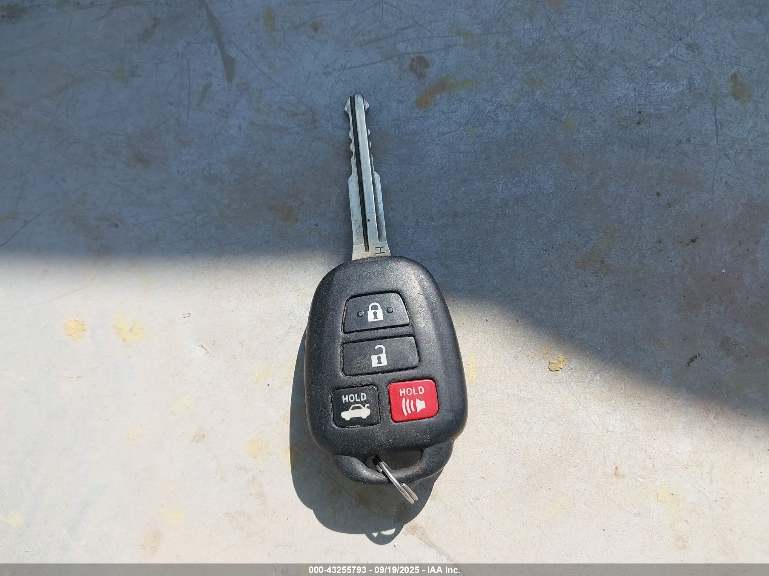 TOYOTA CAMRY image 11