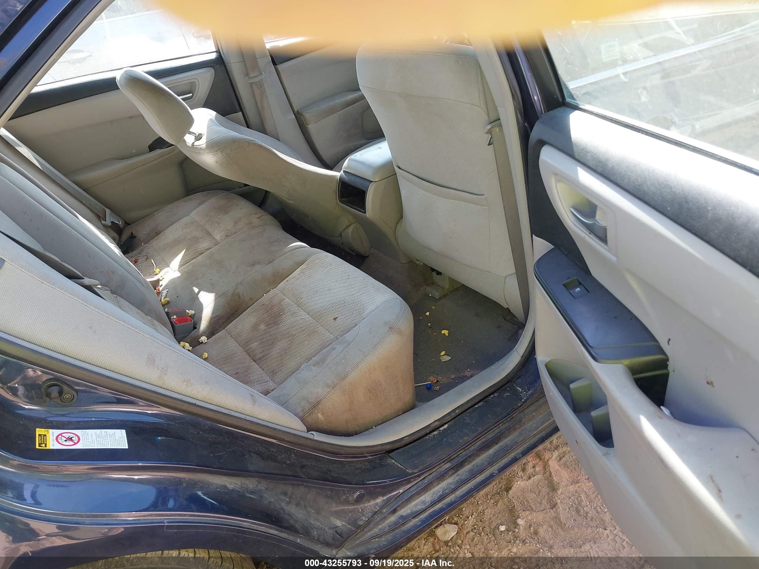 TOYOTA CAMRY image 8