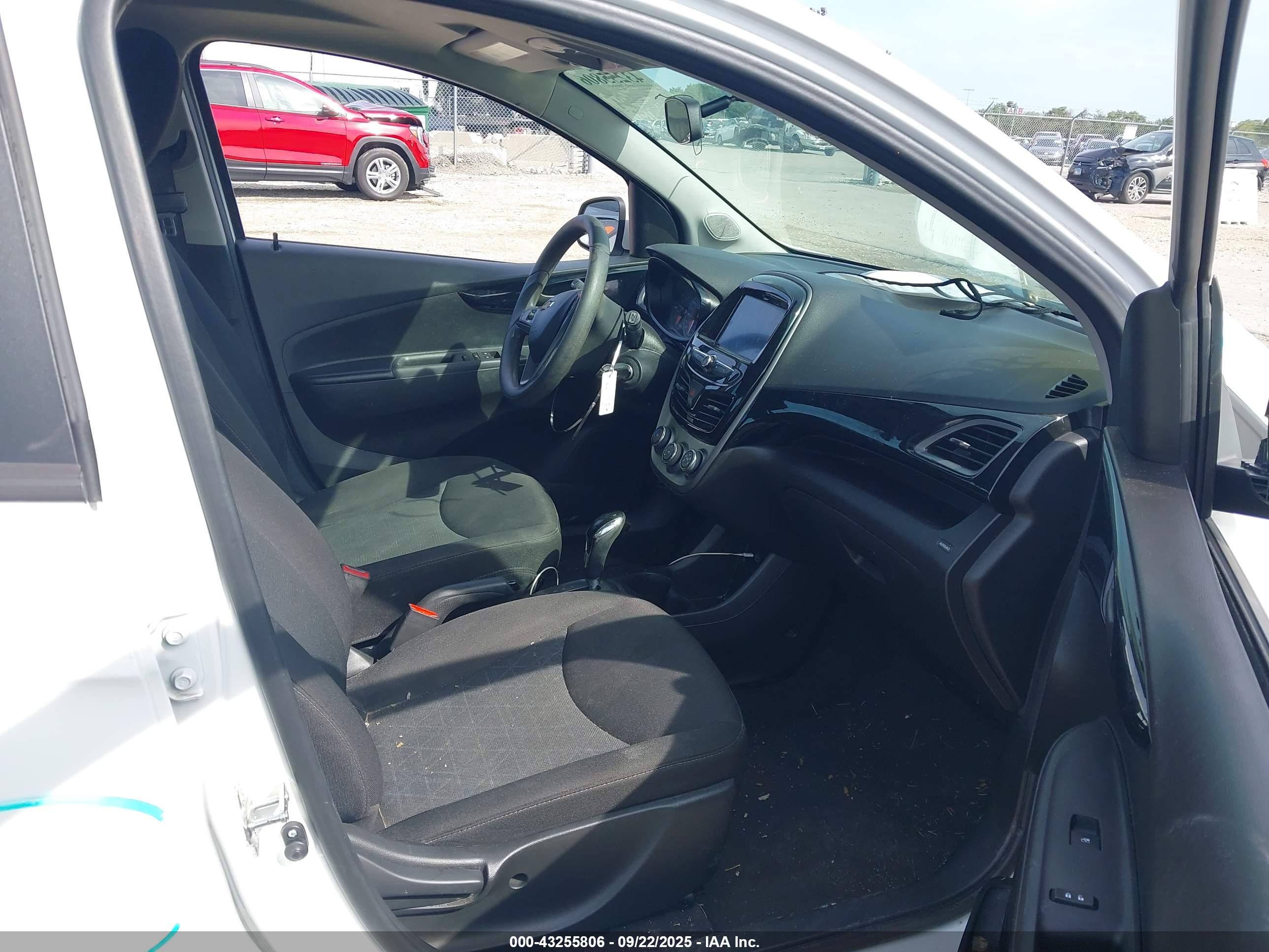 CHEVROLET SPARK image 5