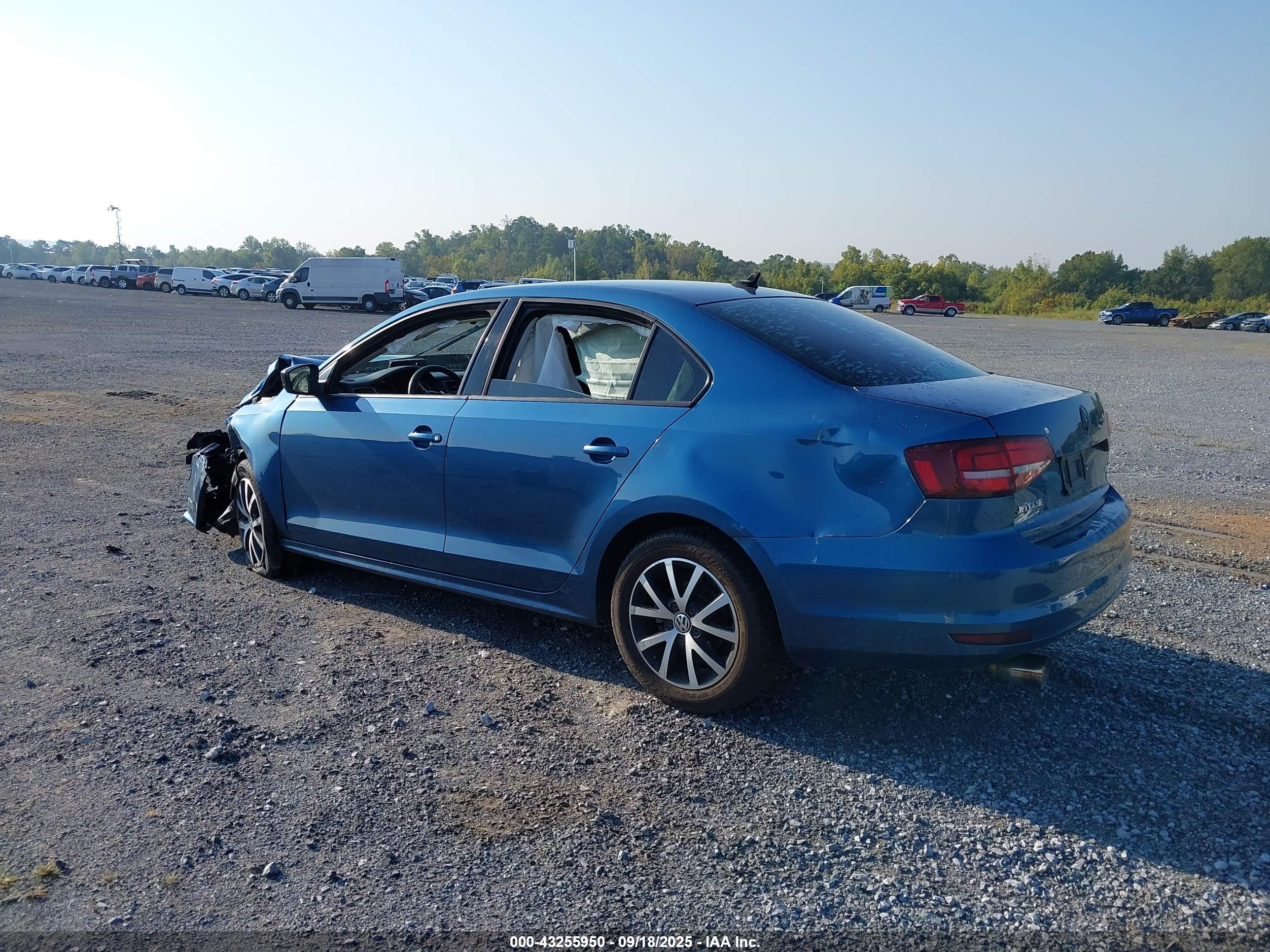 VOLKSWAGEN JETTA image 3