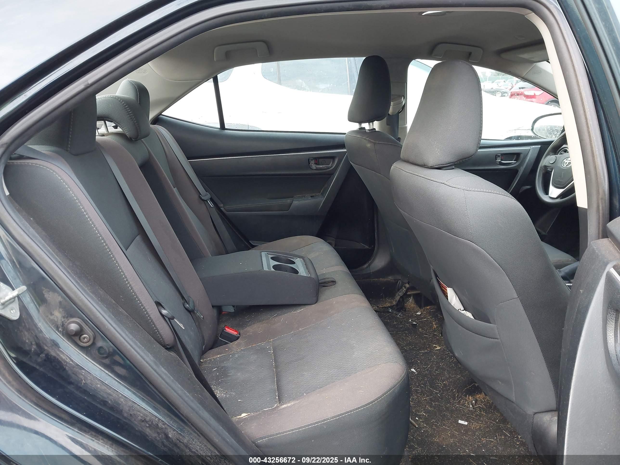 TOYOTA COROLLA image 8