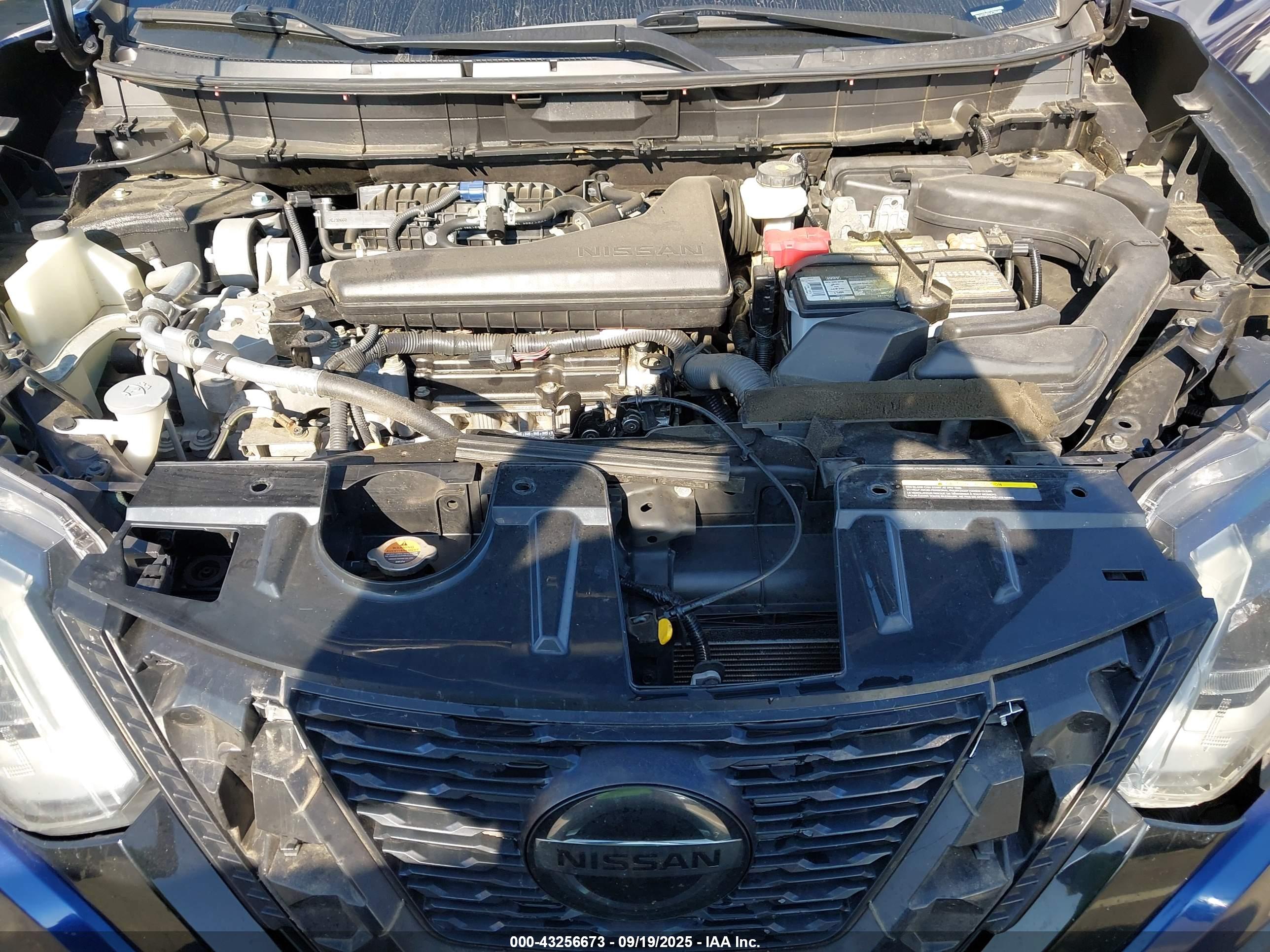 NISSAN ROGUE image 10