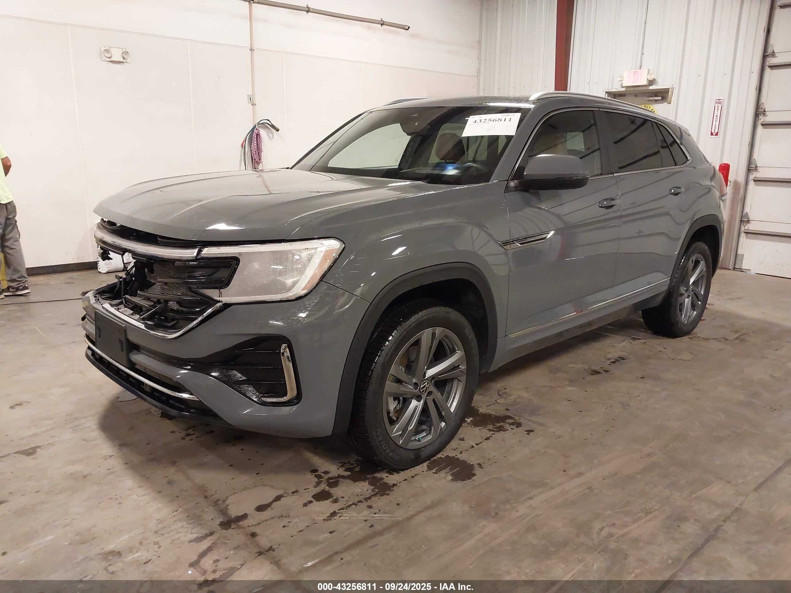 VOLKSWAGEN ATLAS image 2