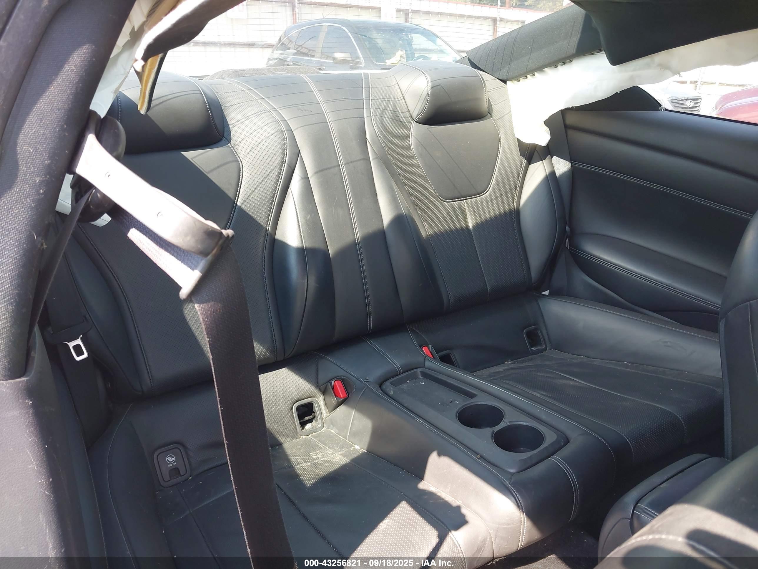 INFINITI Q60 image 8
