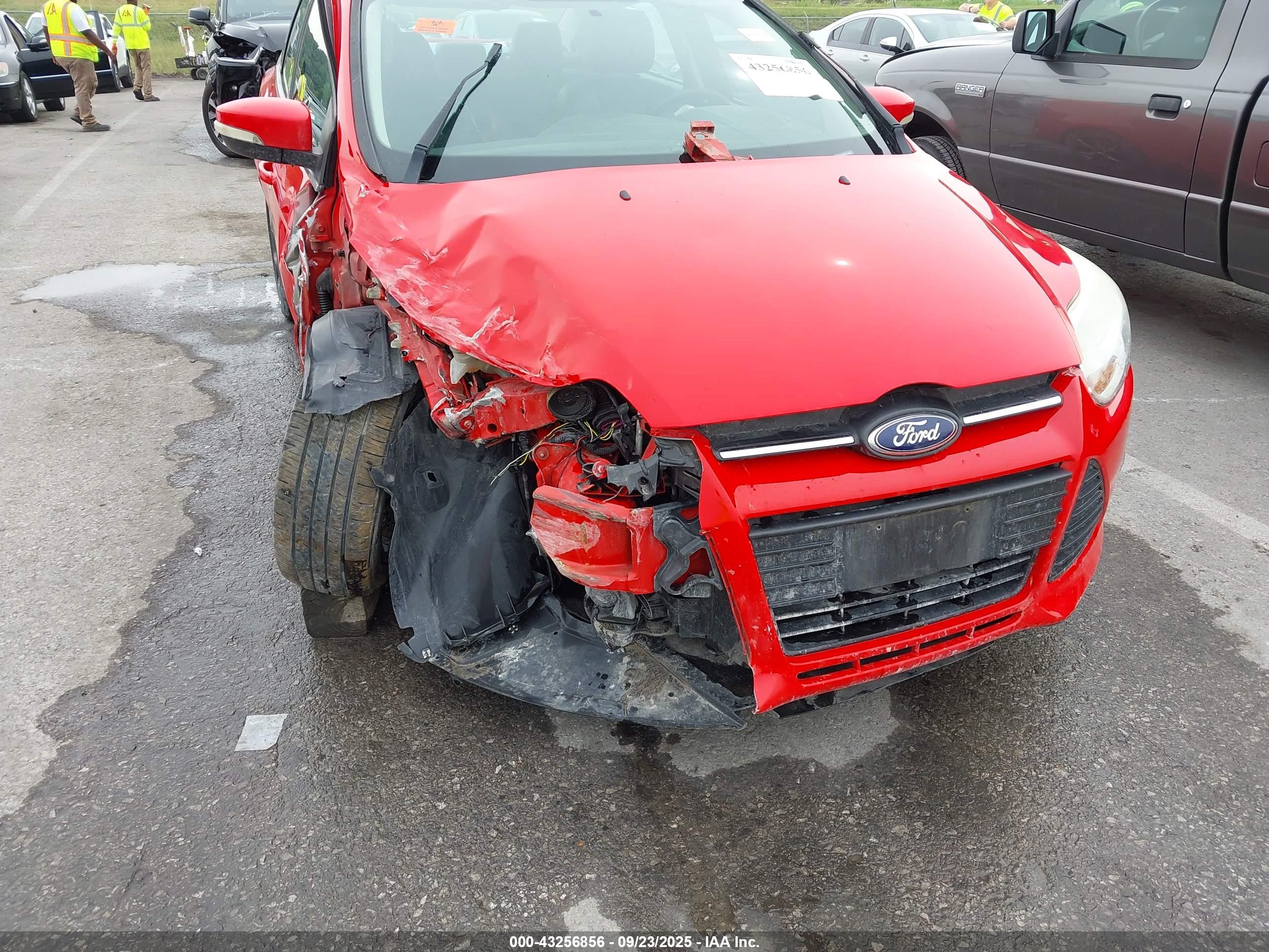 FORD FOCUS image 6