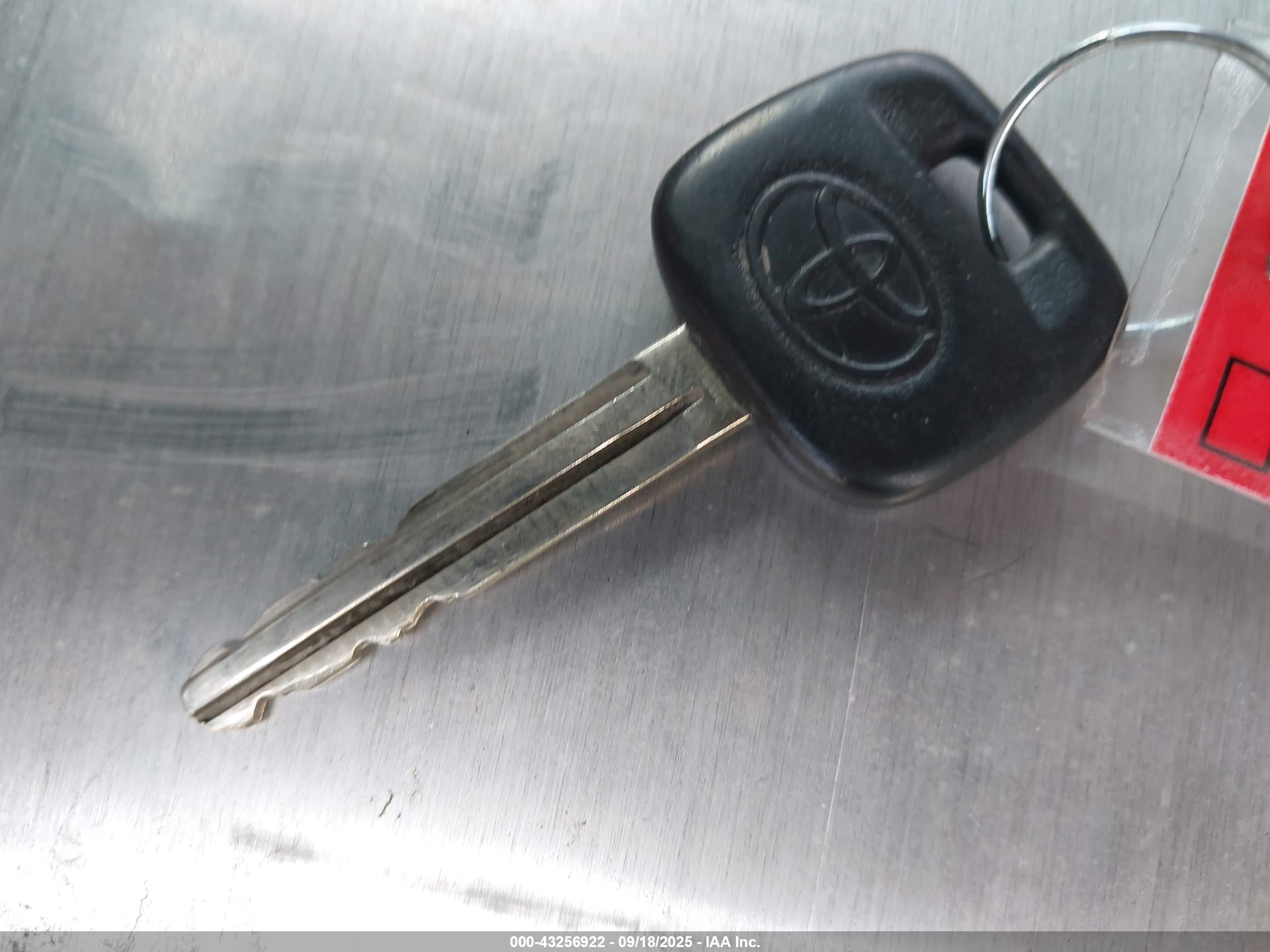 TOYOTA TACOMA image 11
