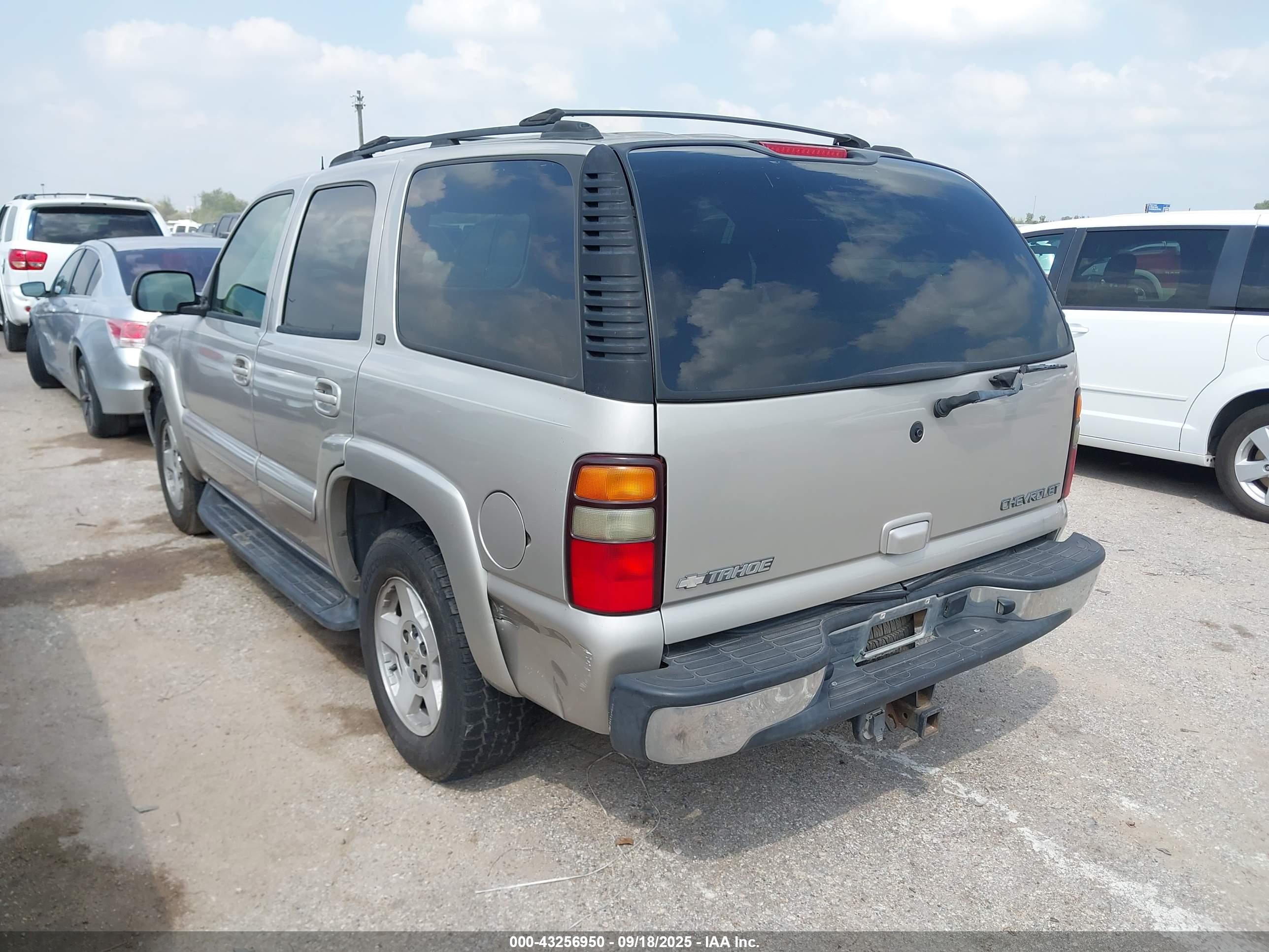 CHEVROLET TAHOE image 3
