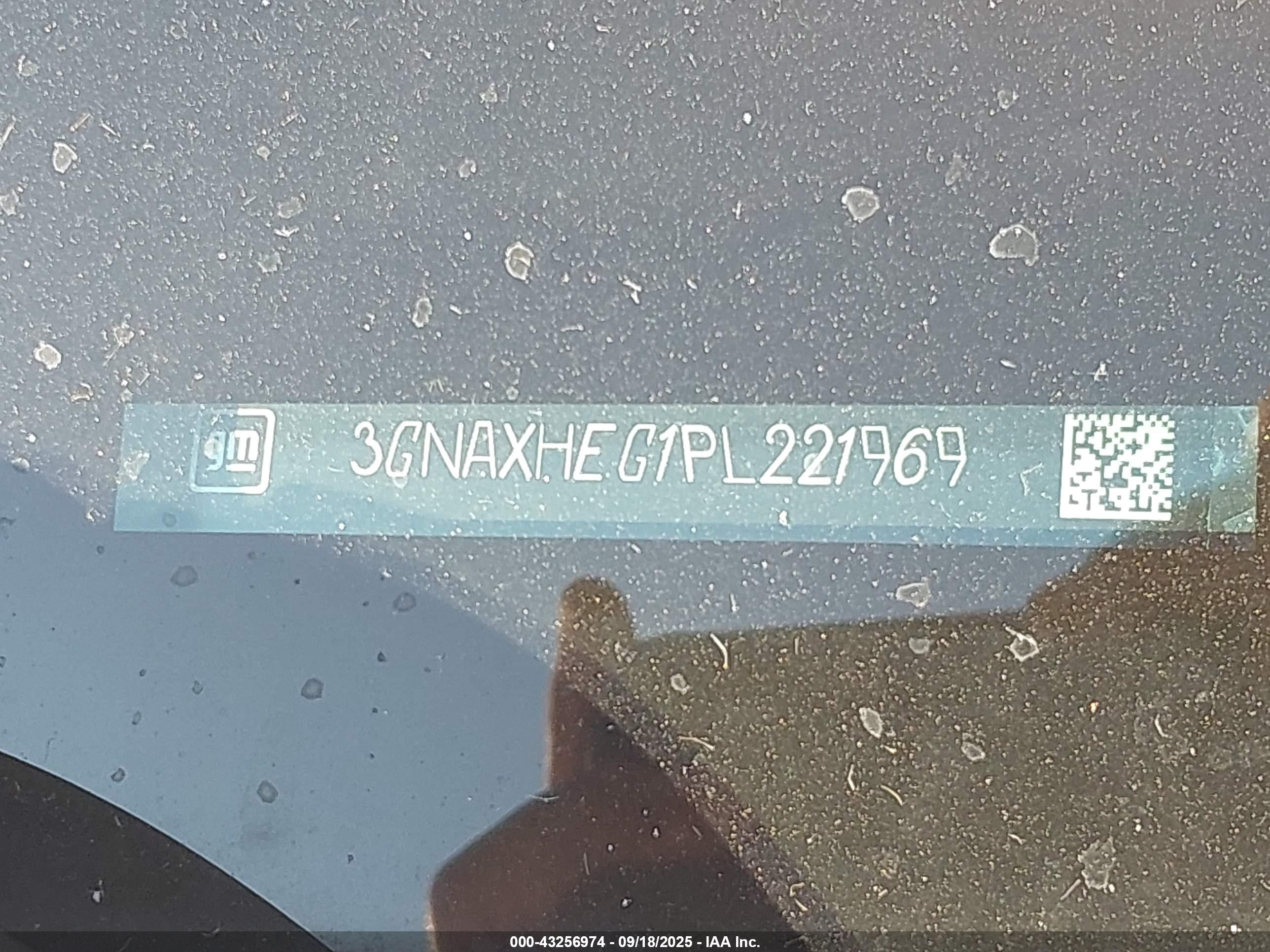 CHEVROLET EQUINOX image 9
