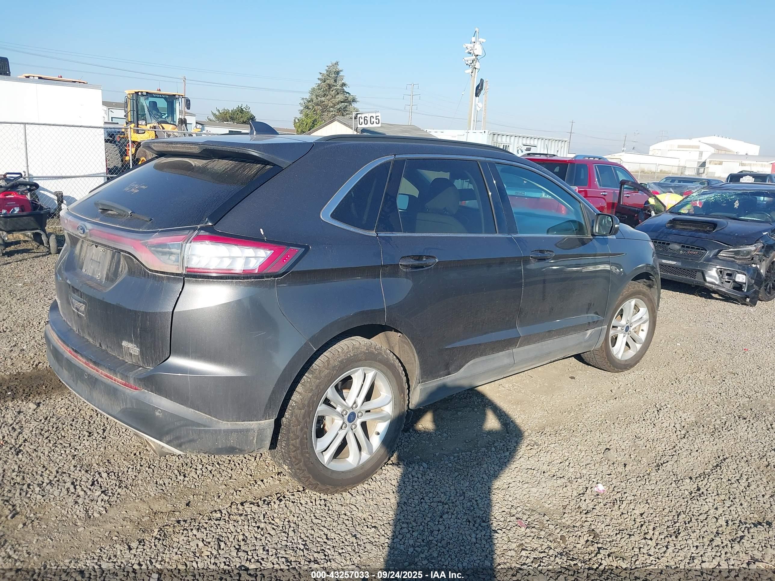 FORD EDGE image 4
