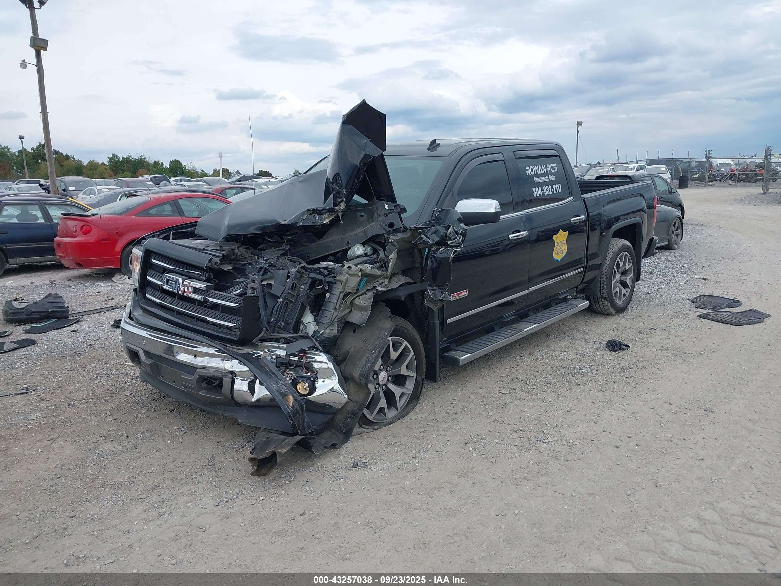GMC SIERRA image 2