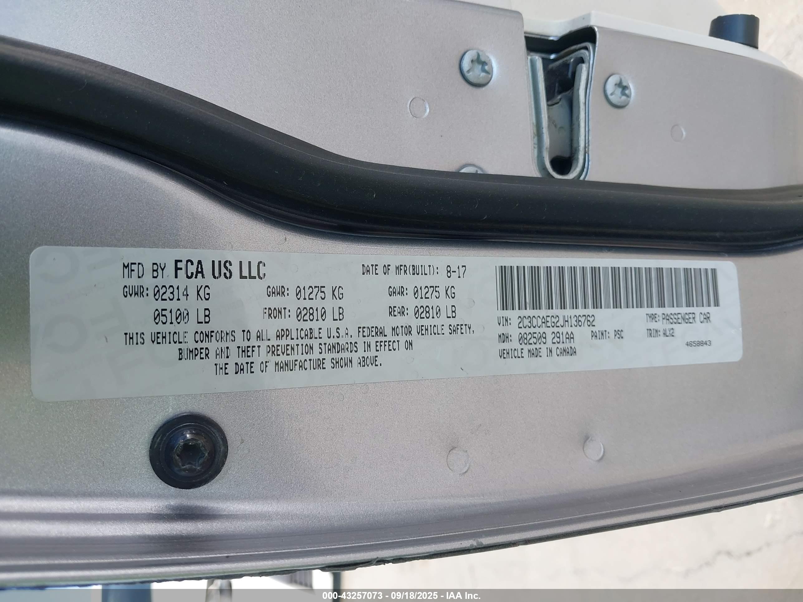 CHRYSLER 300 image 9